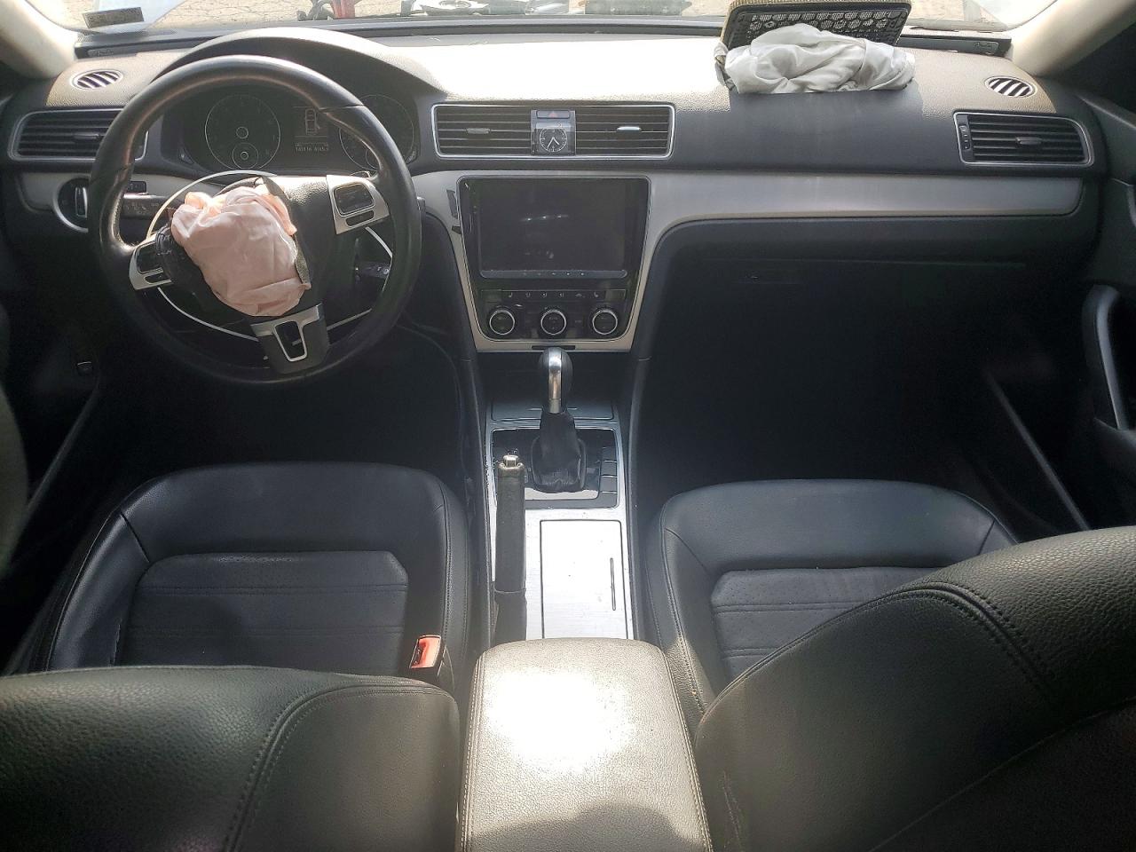 2012 Volkswagen Passat Se Silver vin: 1VWBM7A32CC024248