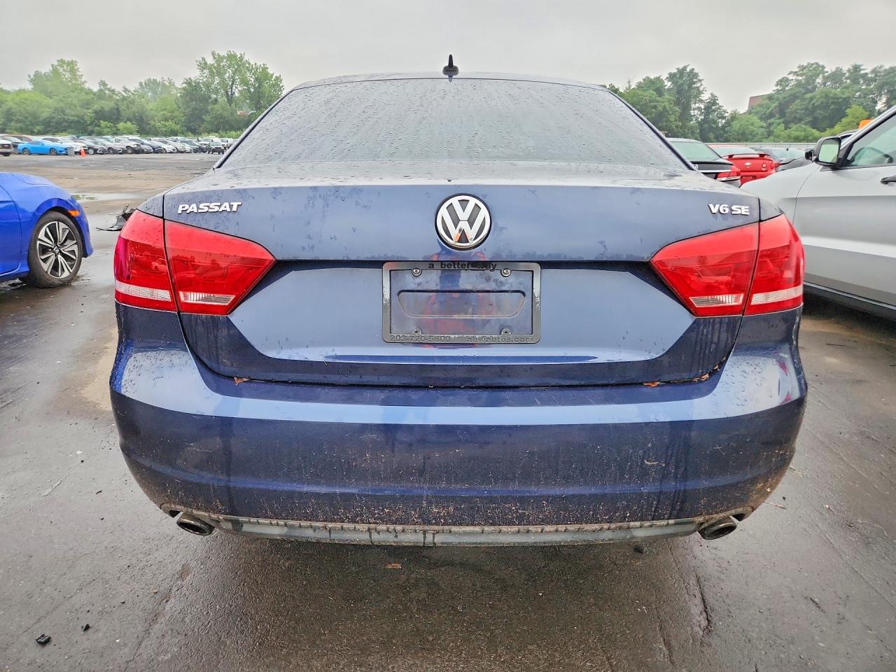 2014 Volkswagen Passat Se Blue vin: 1VWBM7A32EC033969