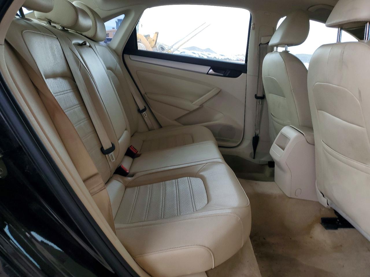 2012 Volkswagen Passat Se Черный vin: 1VWBM7A35CC030481