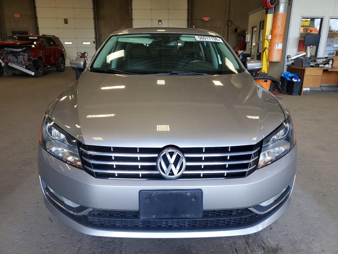 2013 Volkswagen Passat Se Silver vin: 1VWBM7A37DC017975