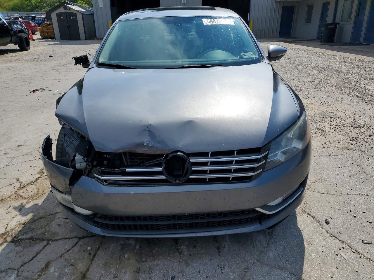 2012 Volkswagen Passat Se Gray vin: 1VWBM7A3XCC047275