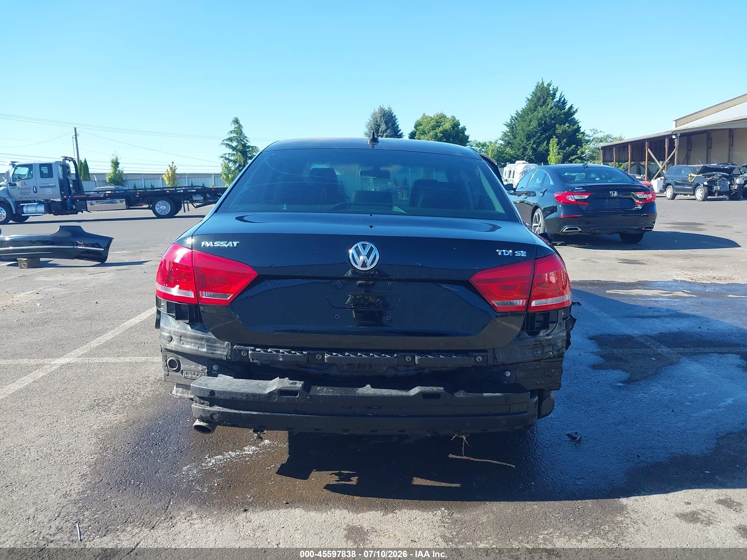 2013 Volkswagen Passat 2.0l Tdi Se Черный vin: 1VWBN7A30DC001842