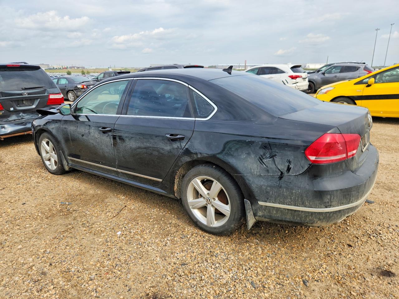 2013 Volkswagen Passat Se Black vin: 1VWBN7A30DC035344