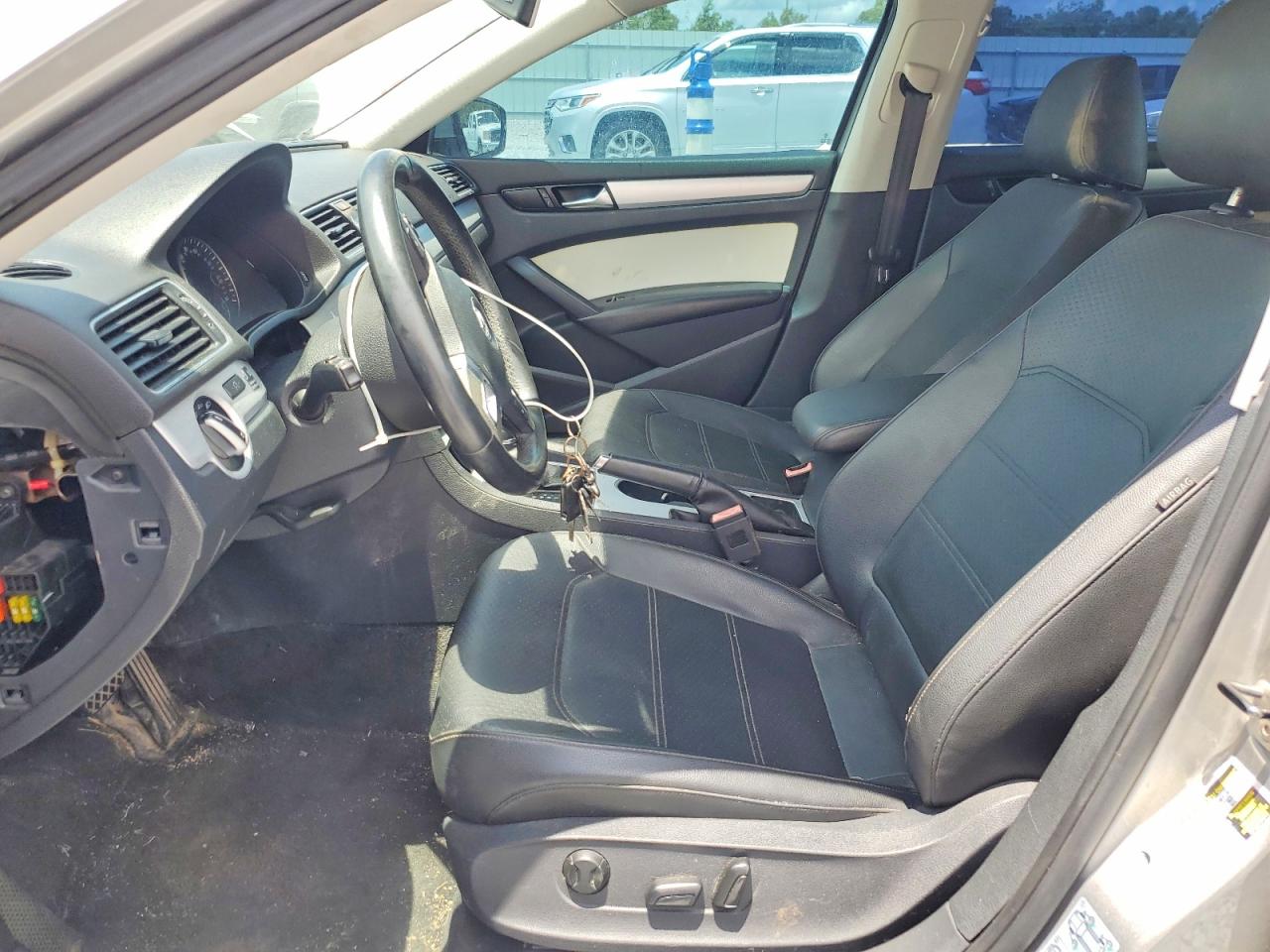 2013 Volkswagen Passat Se Silver vin: 1VWBN7A30DC058364