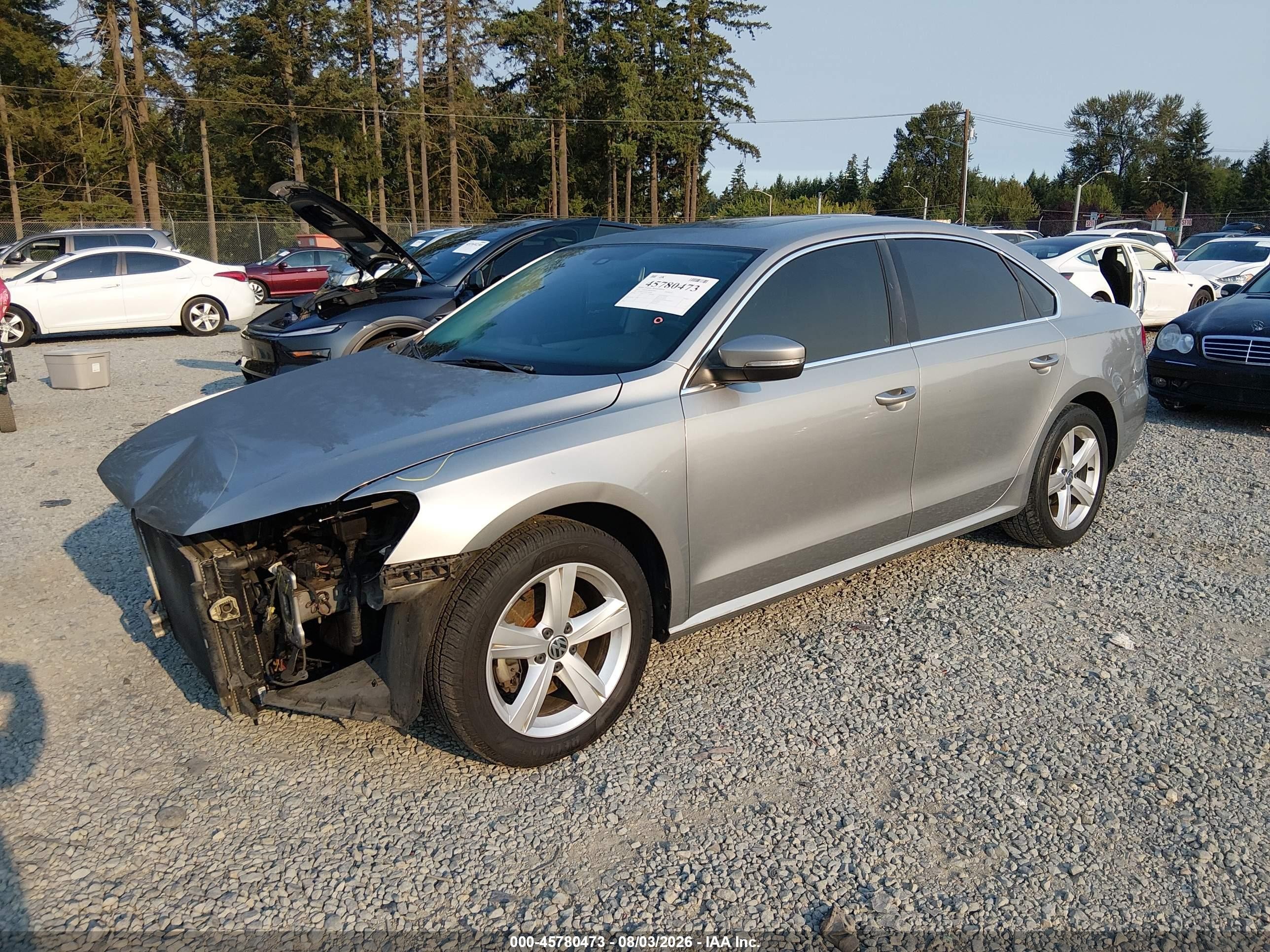 2013 Volkswagen Passat 2.0l Tdi Se Silver vin: 1VWBN7A30DC148386