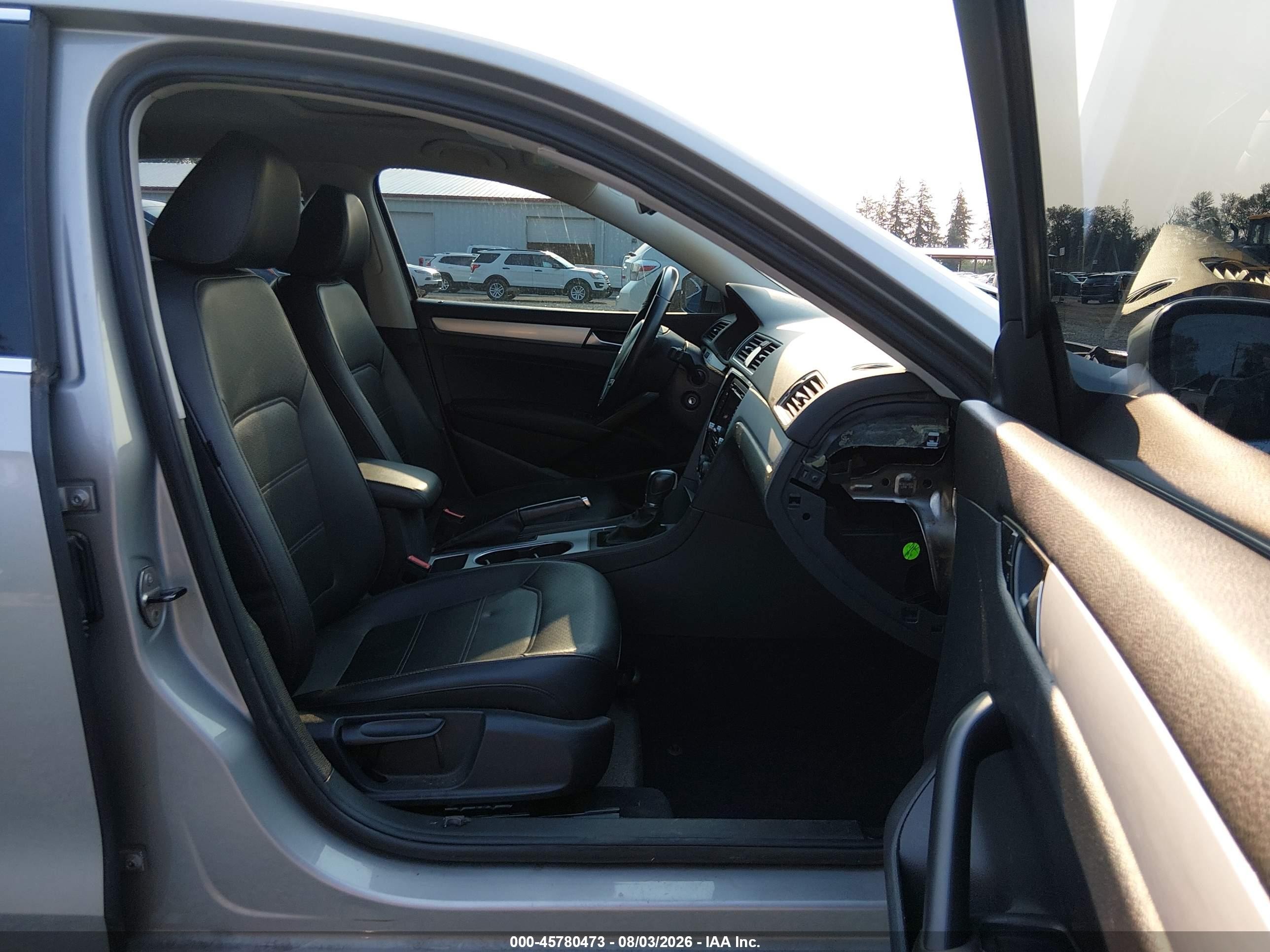2013 Volkswagen Passat 2.0l Tdi Se Silver vin: 1VWBN7A30DC148386