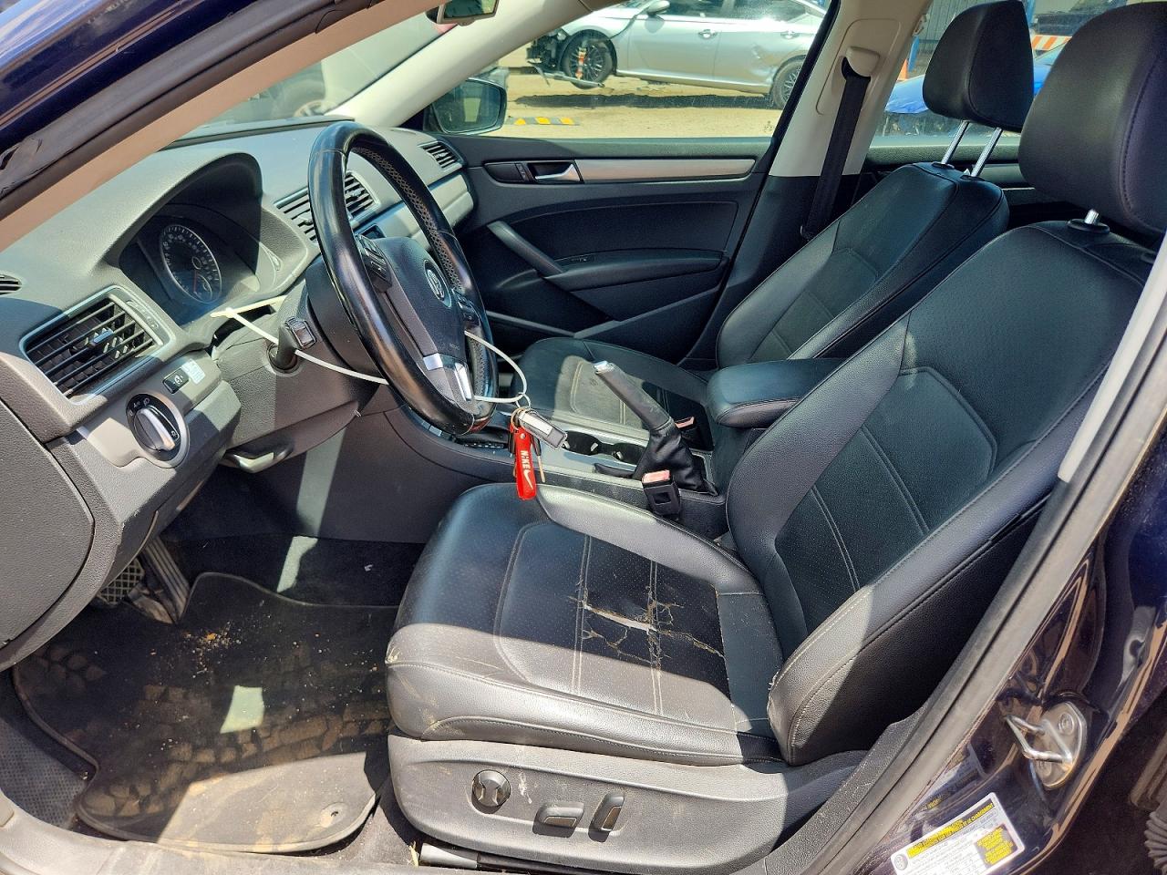 2014 Volkswagen Passat Se Blue vin: 1VWBN7A30EC001941