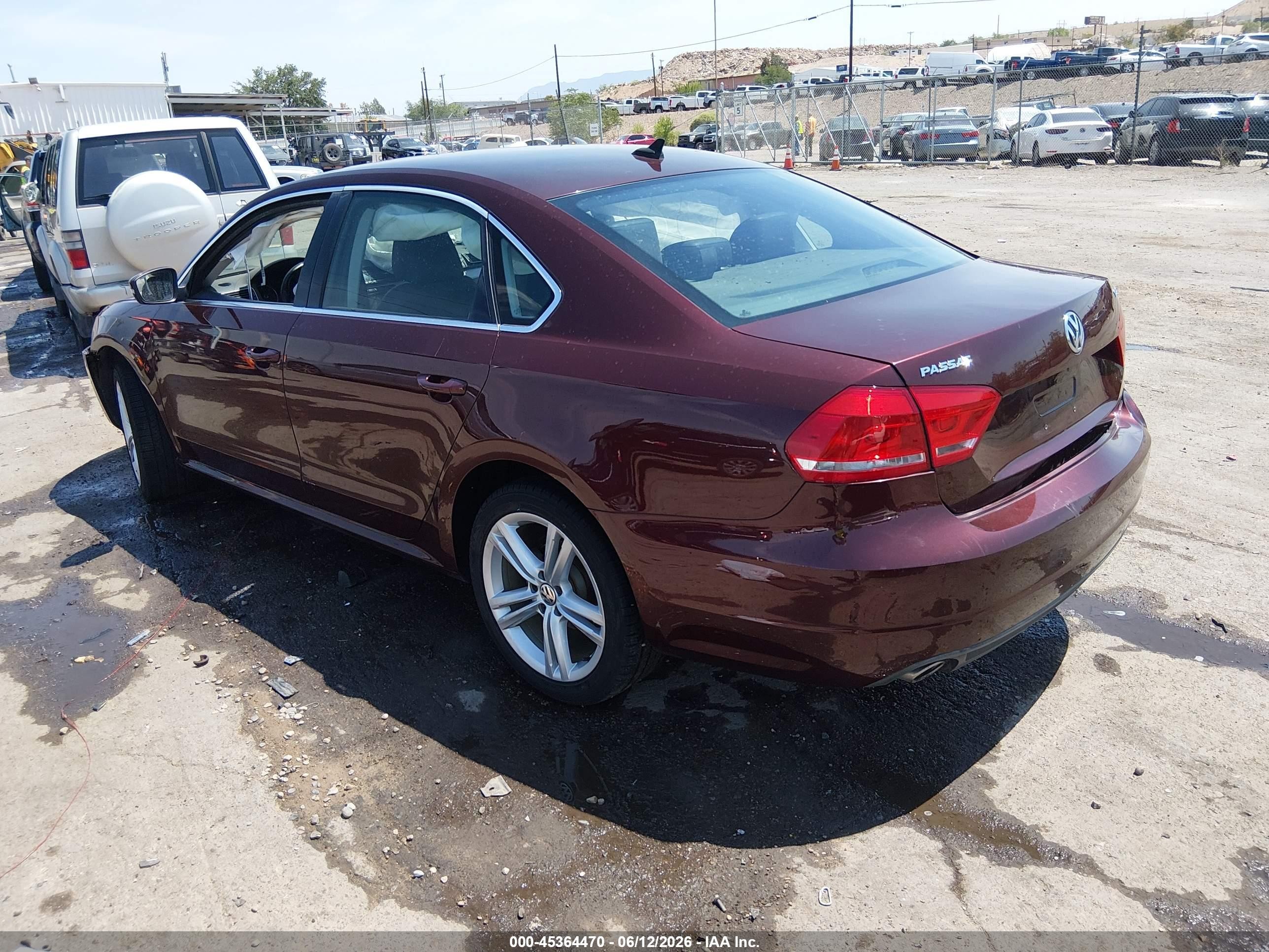 2014 Volkswagen Passat 2.0l Tdi Se Red vin: 1VWBN7A30EC072203