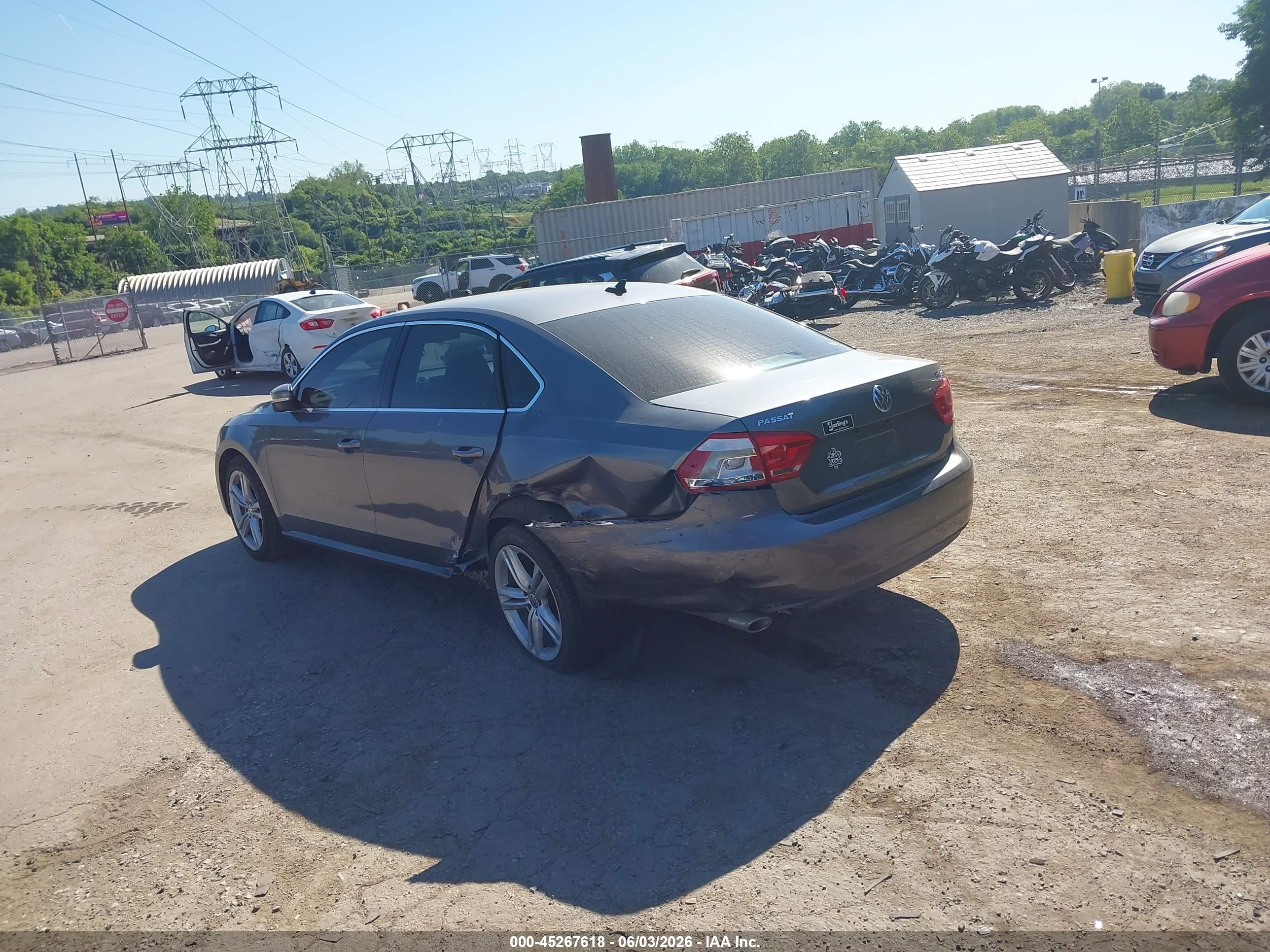 2014 Volkswagen Passat 2.0l Tdi Se Gray vin: 1VWBN7A30EC106768