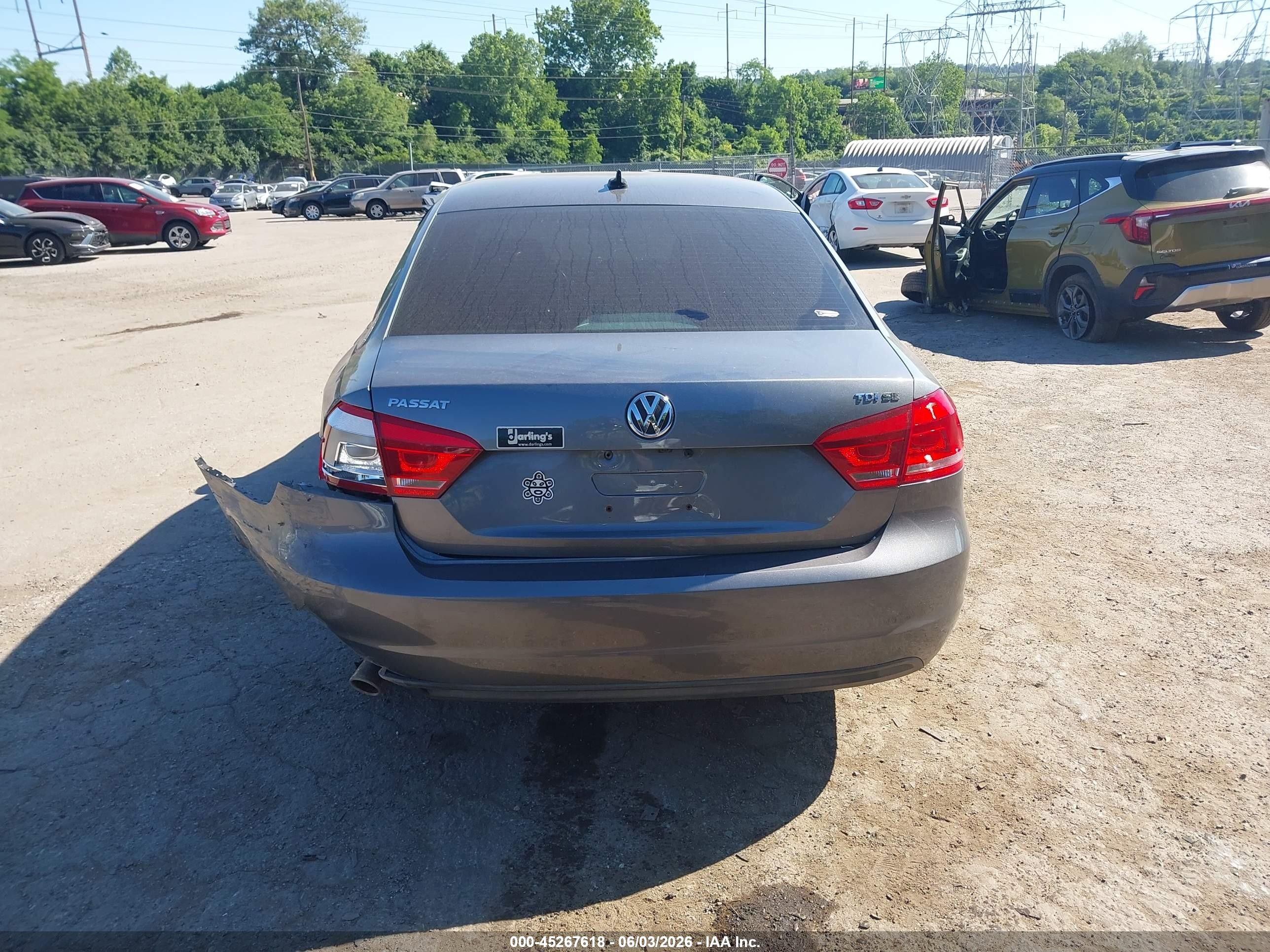 2014 Volkswagen Passat 2.0l Tdi Se Gray vin: 1VWBN7A30EC106768
