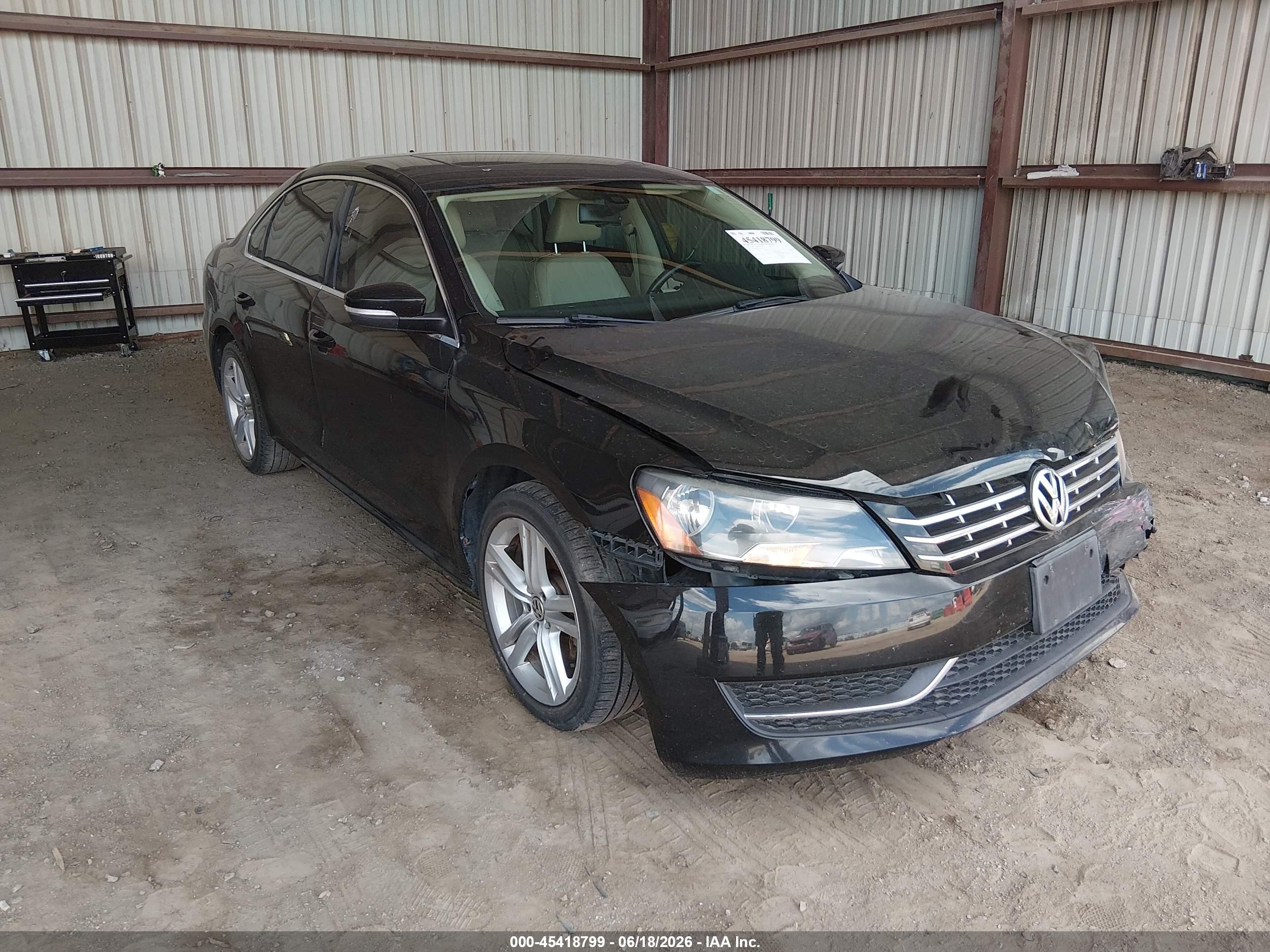 2014 Volkswagen Passat 2.0l Tdi Se Black vin: 1VWBN7A30EC115437