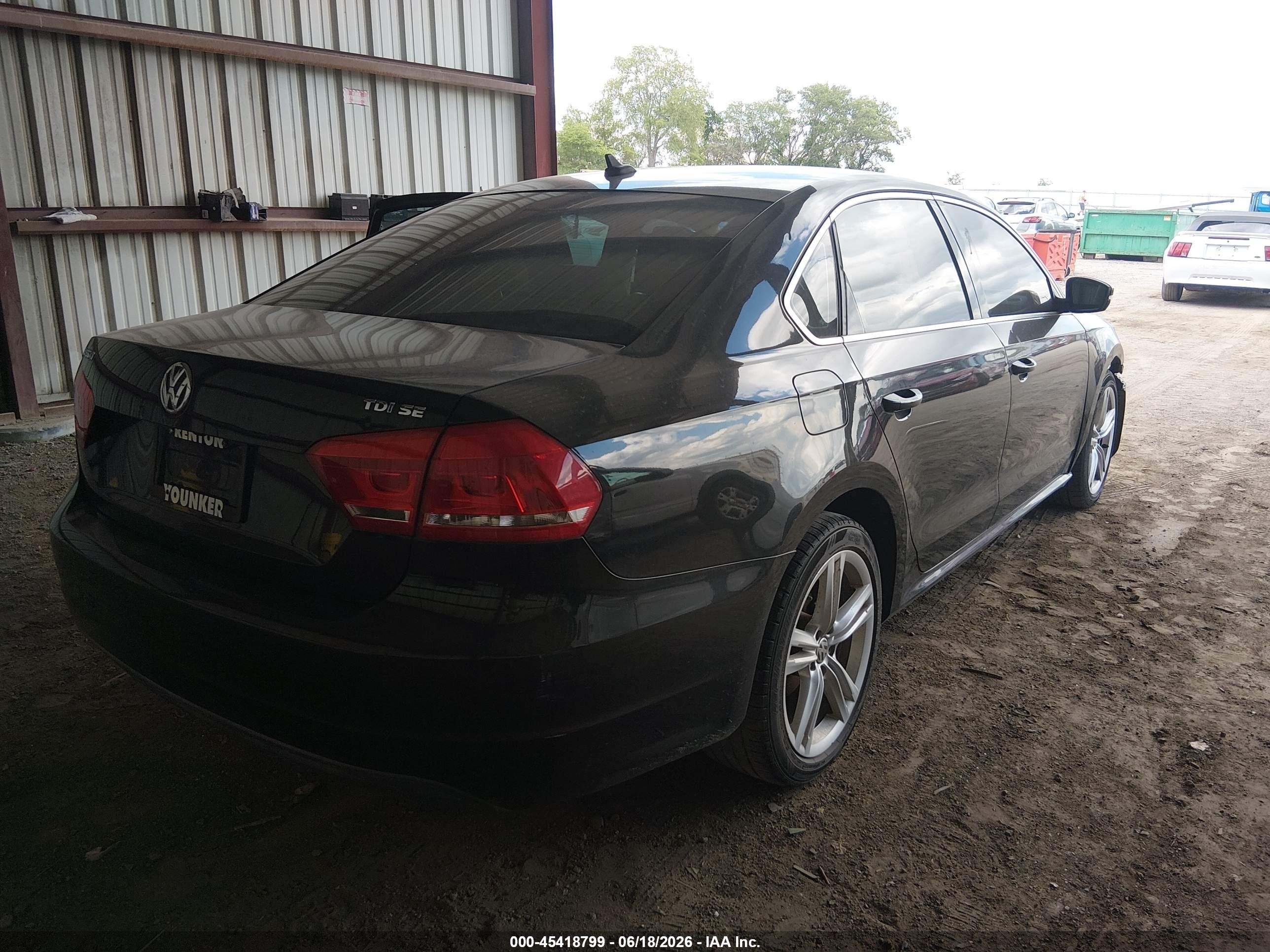 2014 Volkswagen Passat 2.0l Tdi Se Black vin: 1VWBN7A30EC115437
