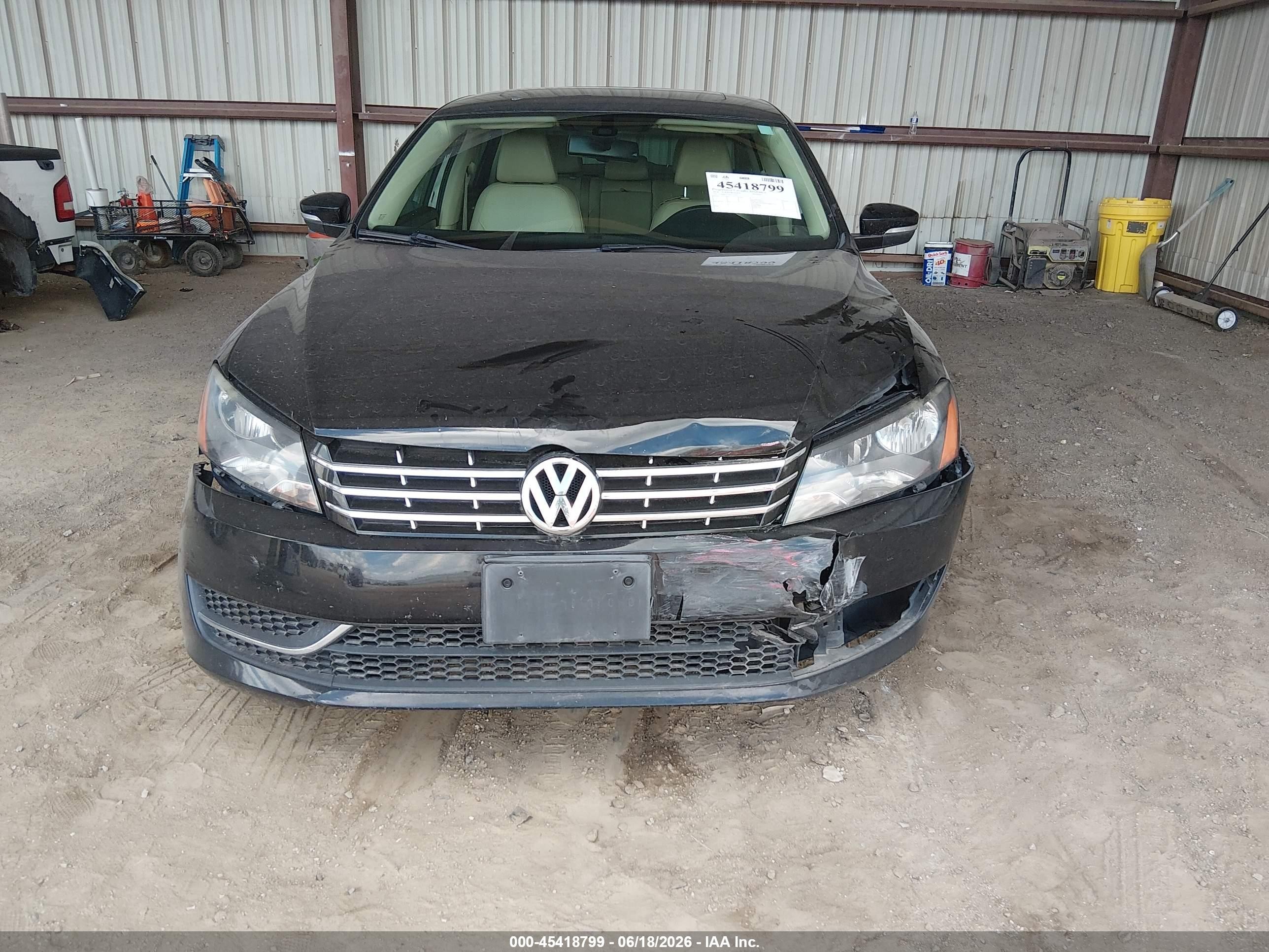 2014 Volkswagen Passat 2.0l Tdi Se Black vin: 1VWBN7A30EC115437
