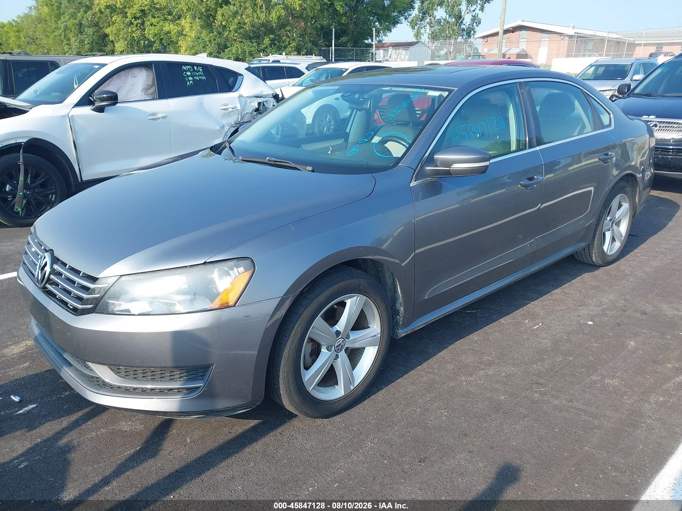 2013 Volkswagen Passat 2.0l Tdi Se Gray vin: 1VWBN7A31DC012753