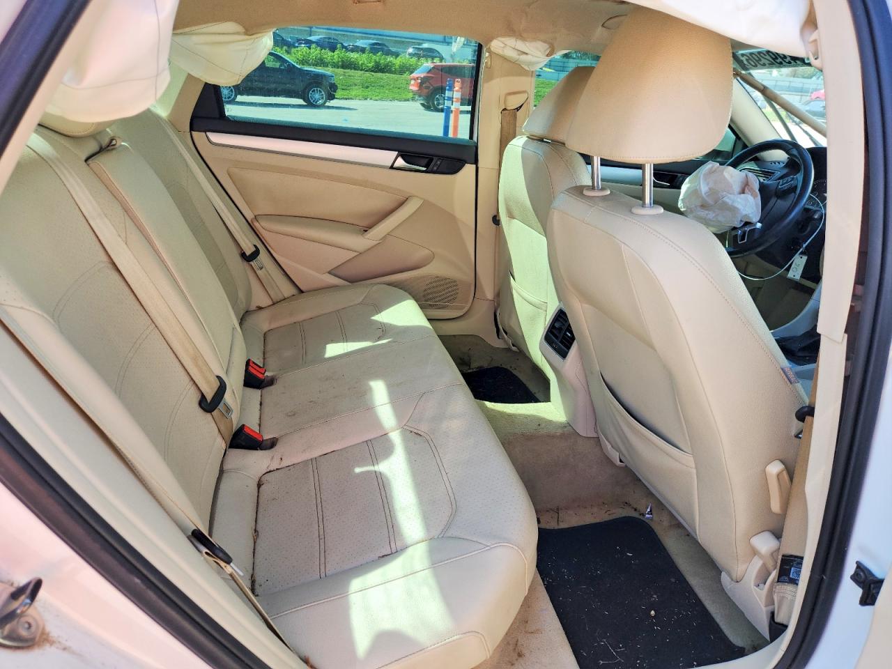 2013 Volkswagen Passat Se Белый vin: 1VWBN7A31DC121858