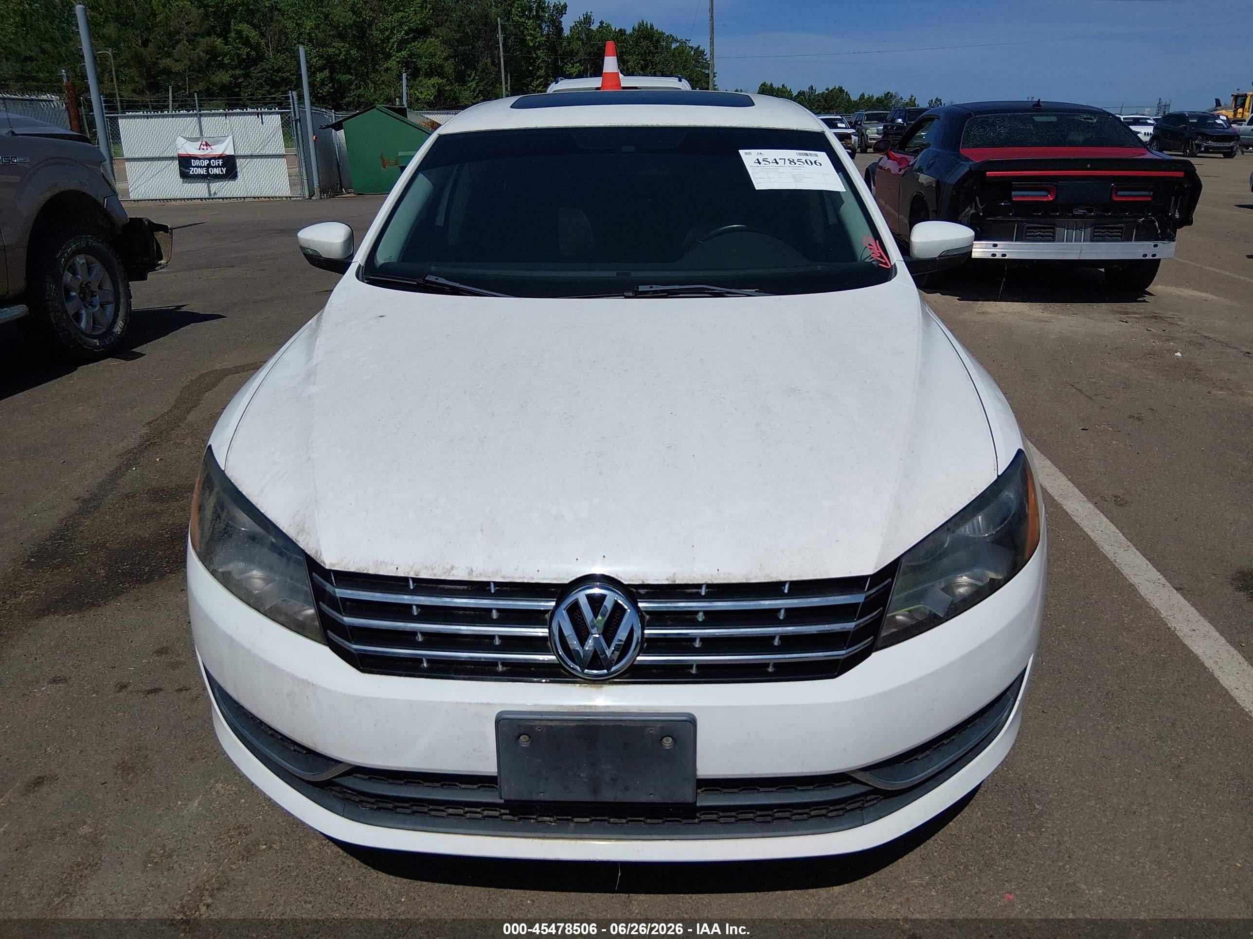 2013 Volkswagen Passat 2.0l Tdi Se White vin: 1VWBN7A31DC141012