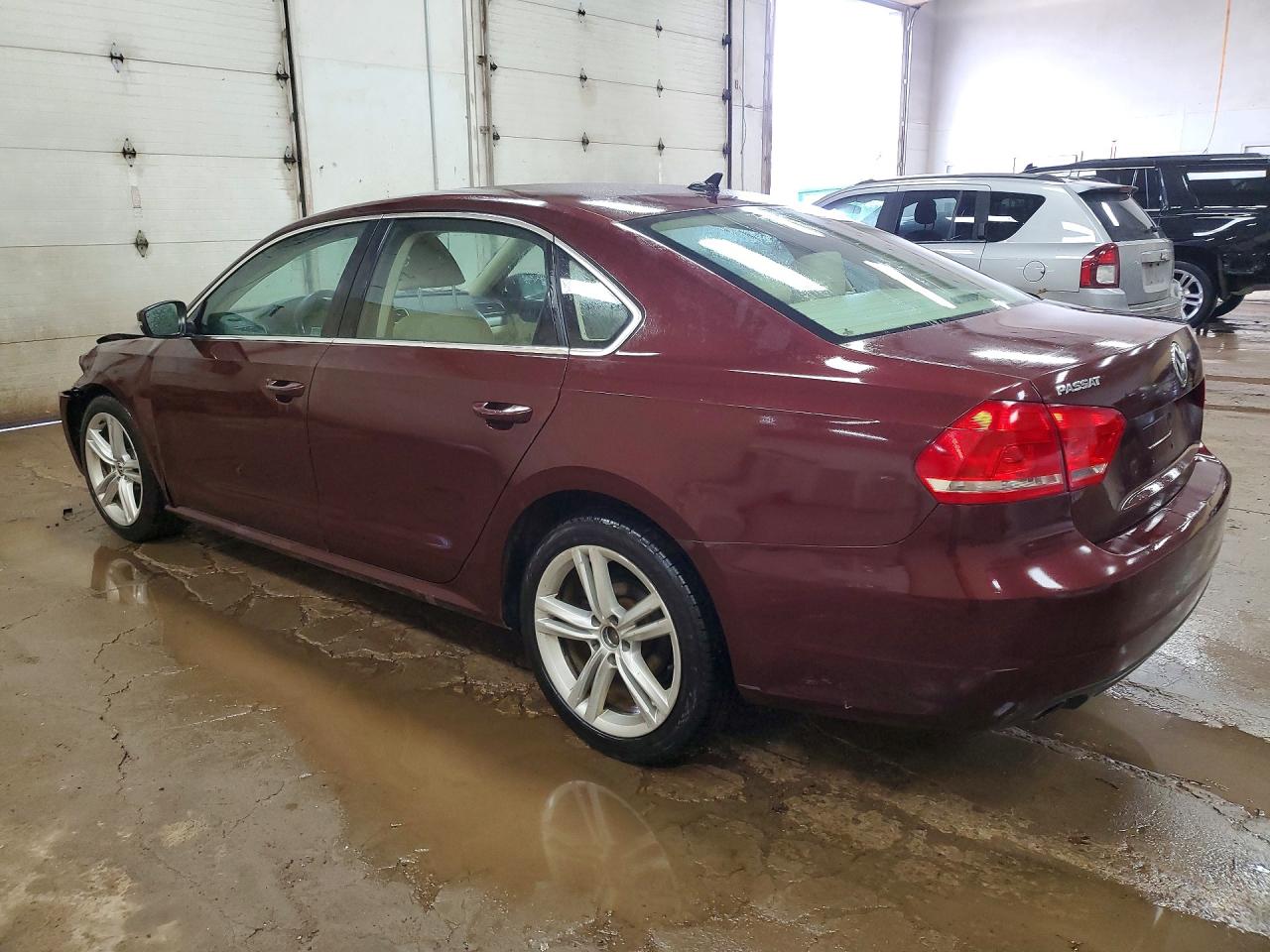 2014 Volkswagen Passat Se Бордовый vin: 1VWBN7A31EC048038