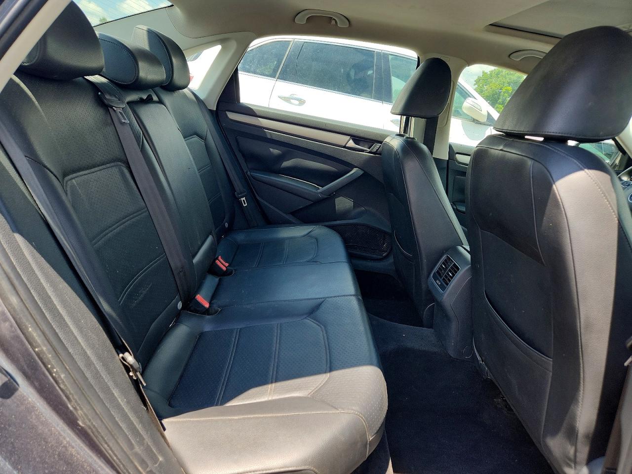 2014 Volkswagen Passat Se Gray vin: 1VWBN7A31EC106410