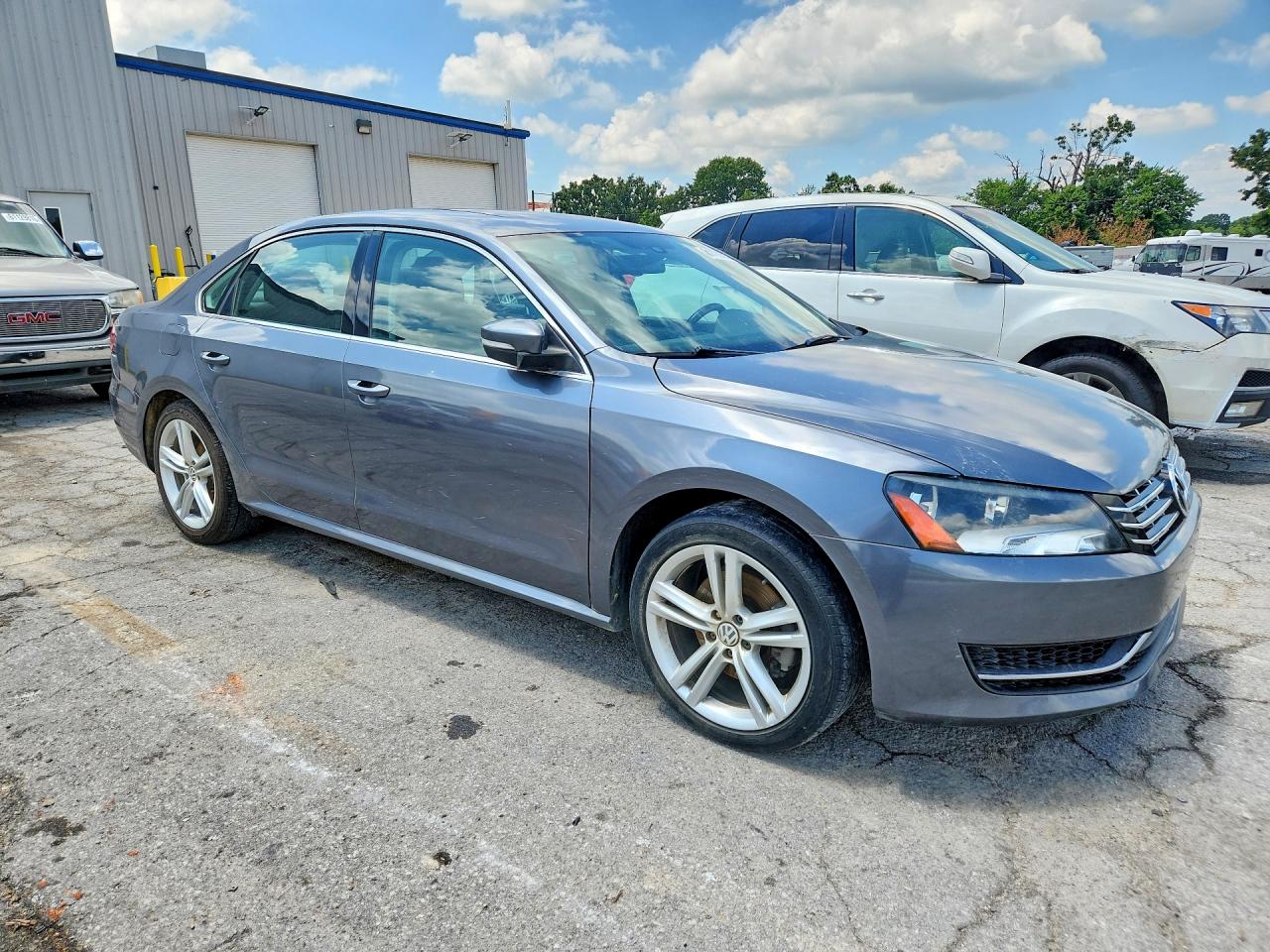 2014 Volkswagen Passat Se Gray vin: 1VWBN7A31EC106410