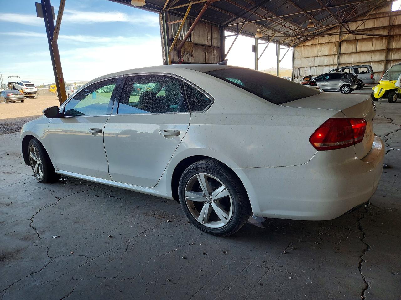 2012 Volkswagen Passat Se White vin: 1VWBN7A32CC042827