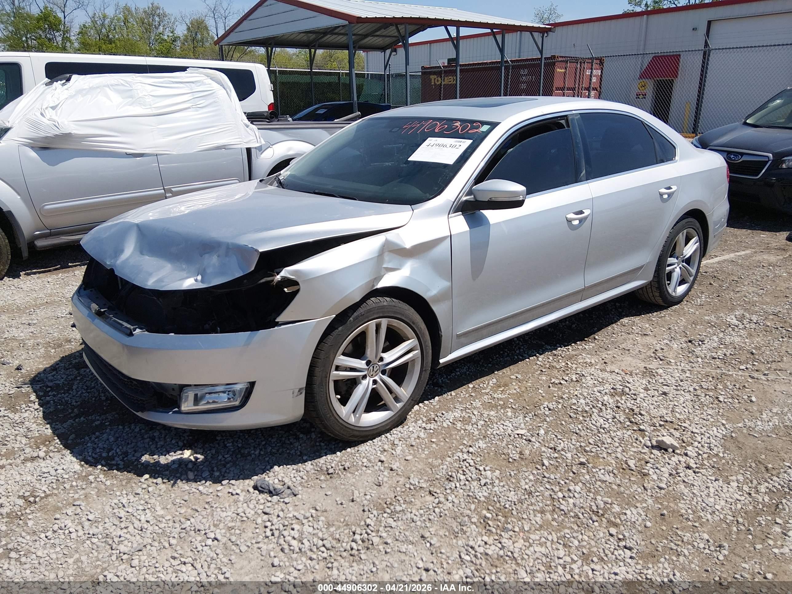 2014 Volkswagen Passat 2.0l Tdi Se Silver vin: 1VWBN7A32EC082148