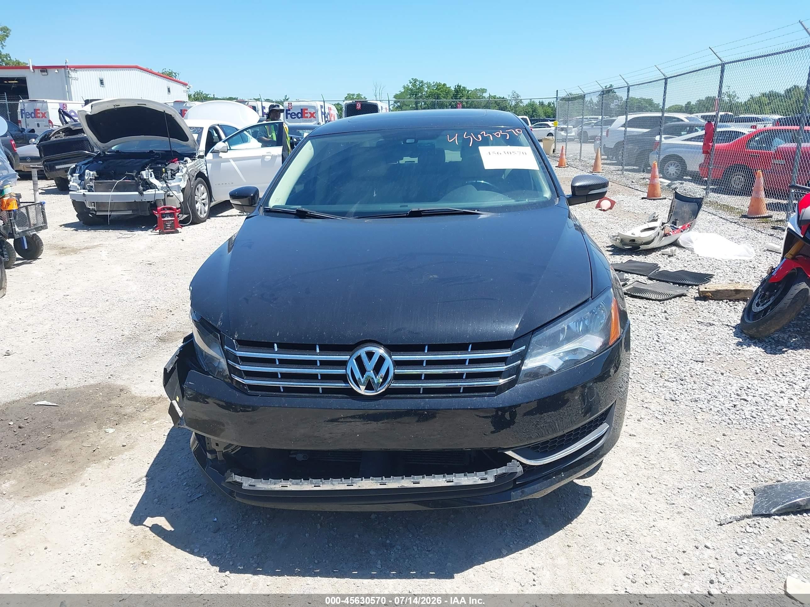2014 Volkswagen Passat 2.0l Tdi Se Black vin: 1VWBN7A32EC118971