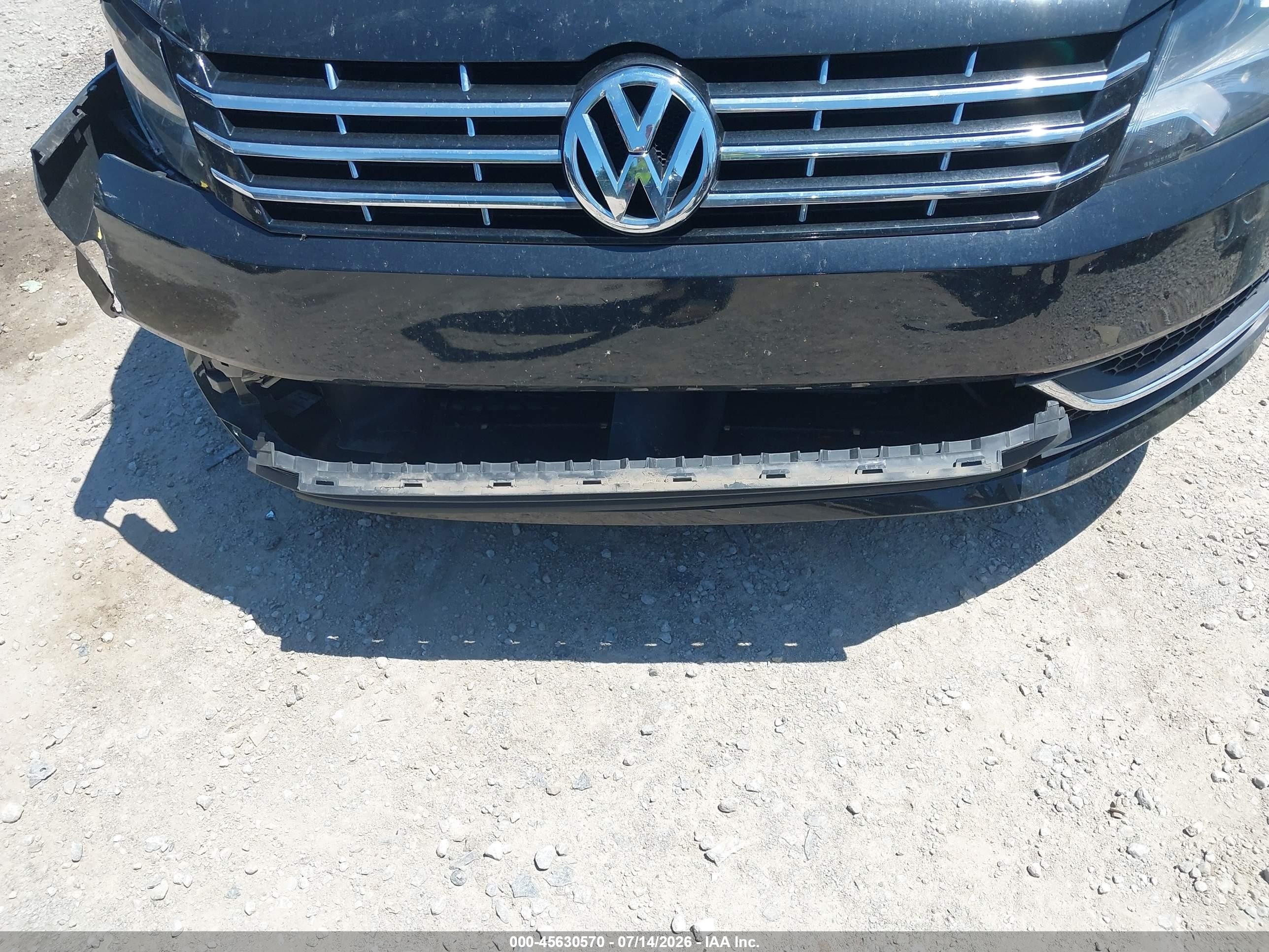 2014 Volkswagen Passat 2.0l Tdi Se Black vin: 1VWBN7A32EC118971