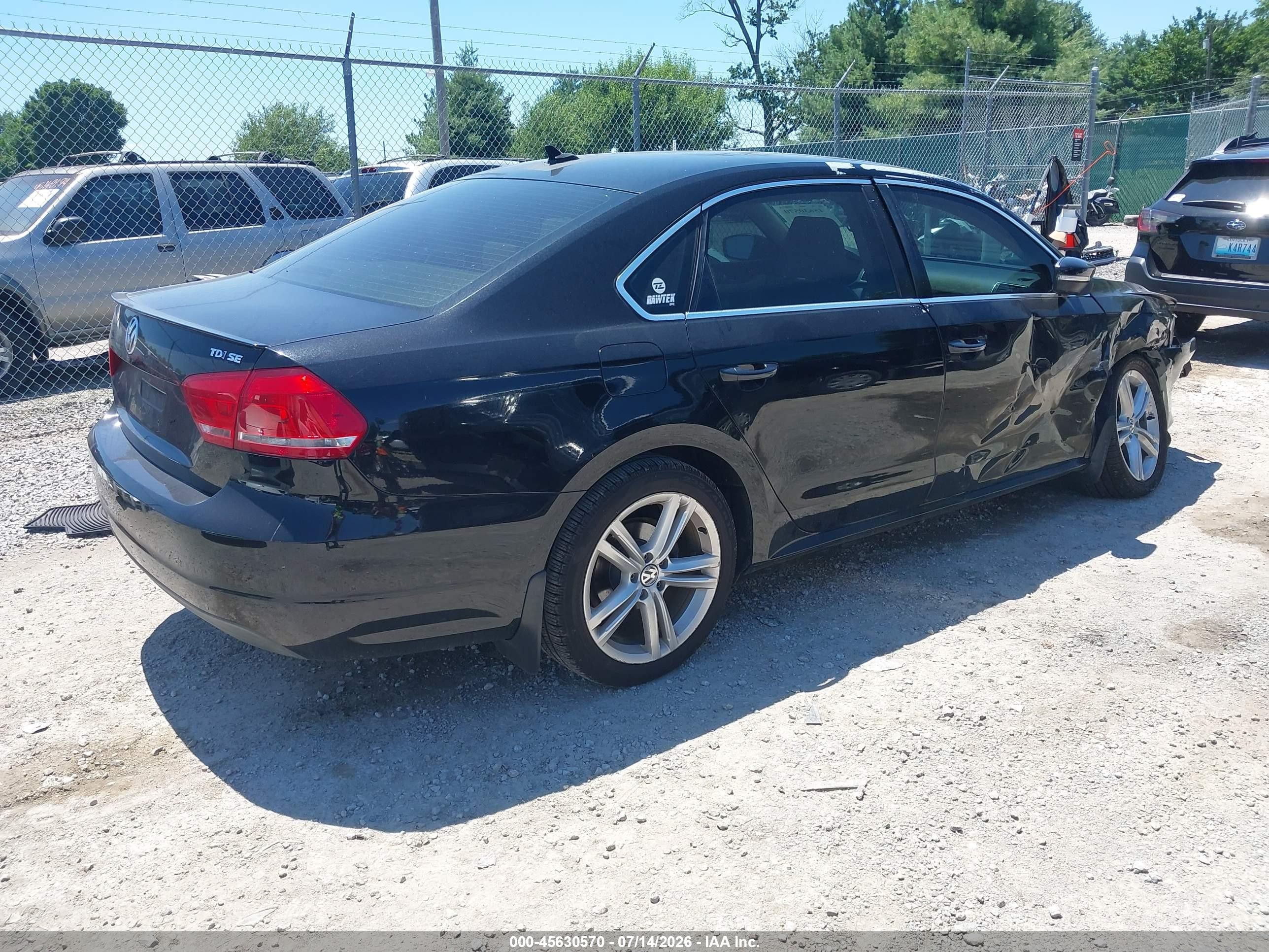 2014 Volkswagen Passat 2.0l Tdi Se Black vin: 1VWBN7A32EC118971