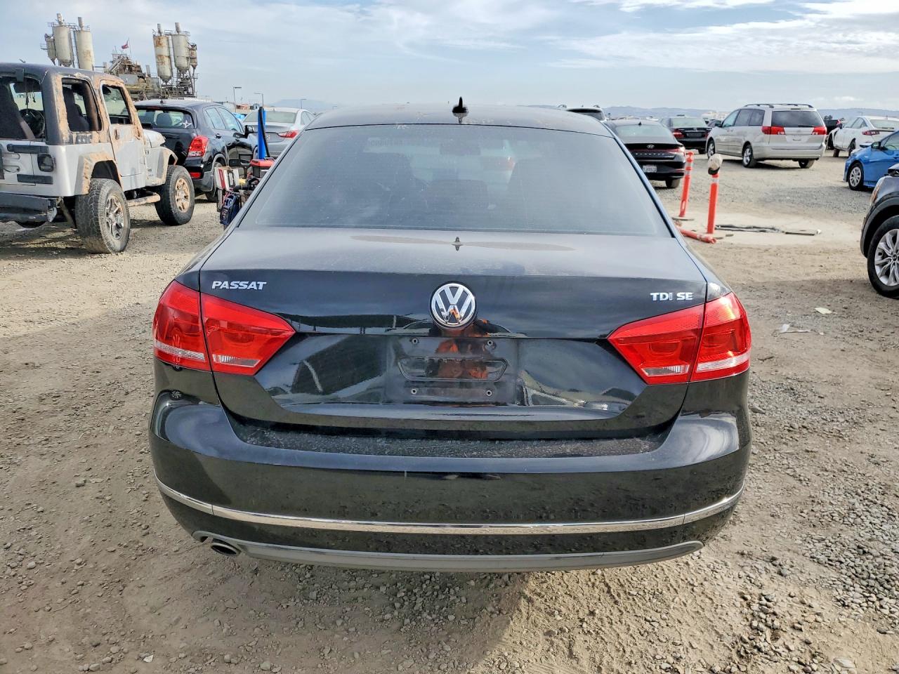2012 Volkswagen Passat Se Black vin: 1VWBN7A33CC086724