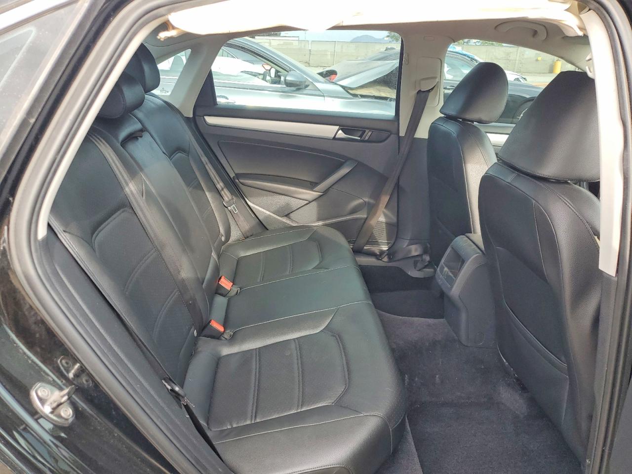 2012 Volkswagen Passat Se Black vin: 1VWBN7A33CC086724