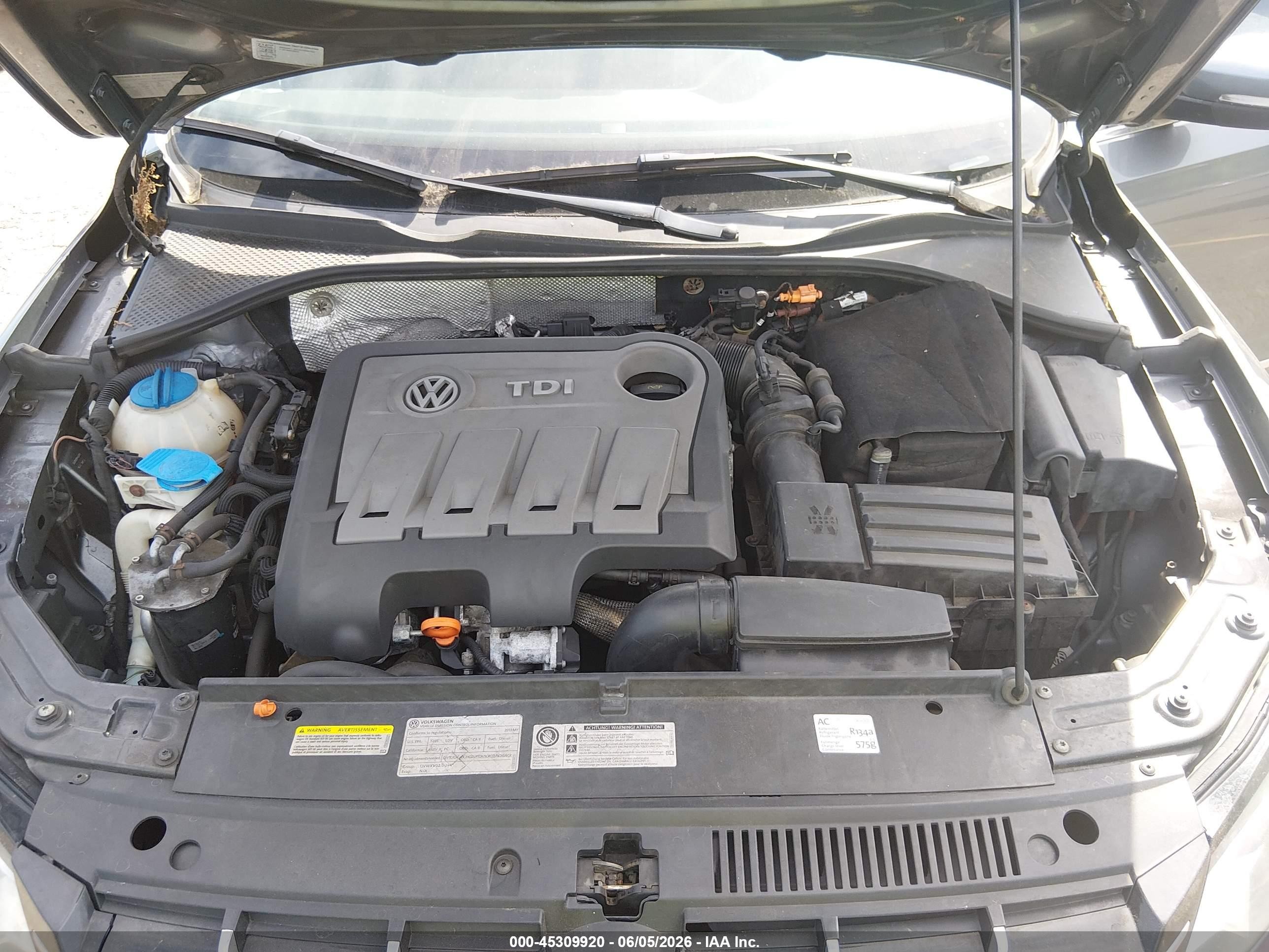 2013 Volkswagen Passat 2.0l Tdi Se Gray vin: 1VWBN7A33DC066491