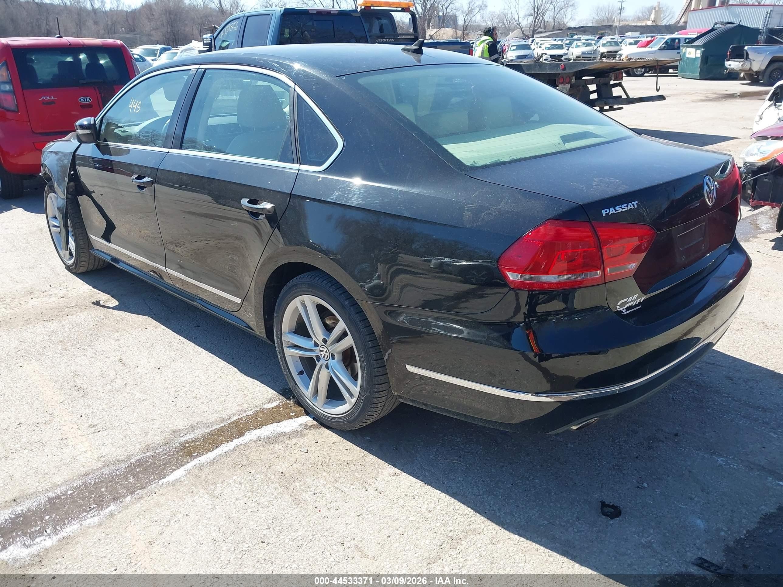 2014 Volkswagen Passat 2.0l Tdi Se Черный vin: 1VWBN7A33EC010942