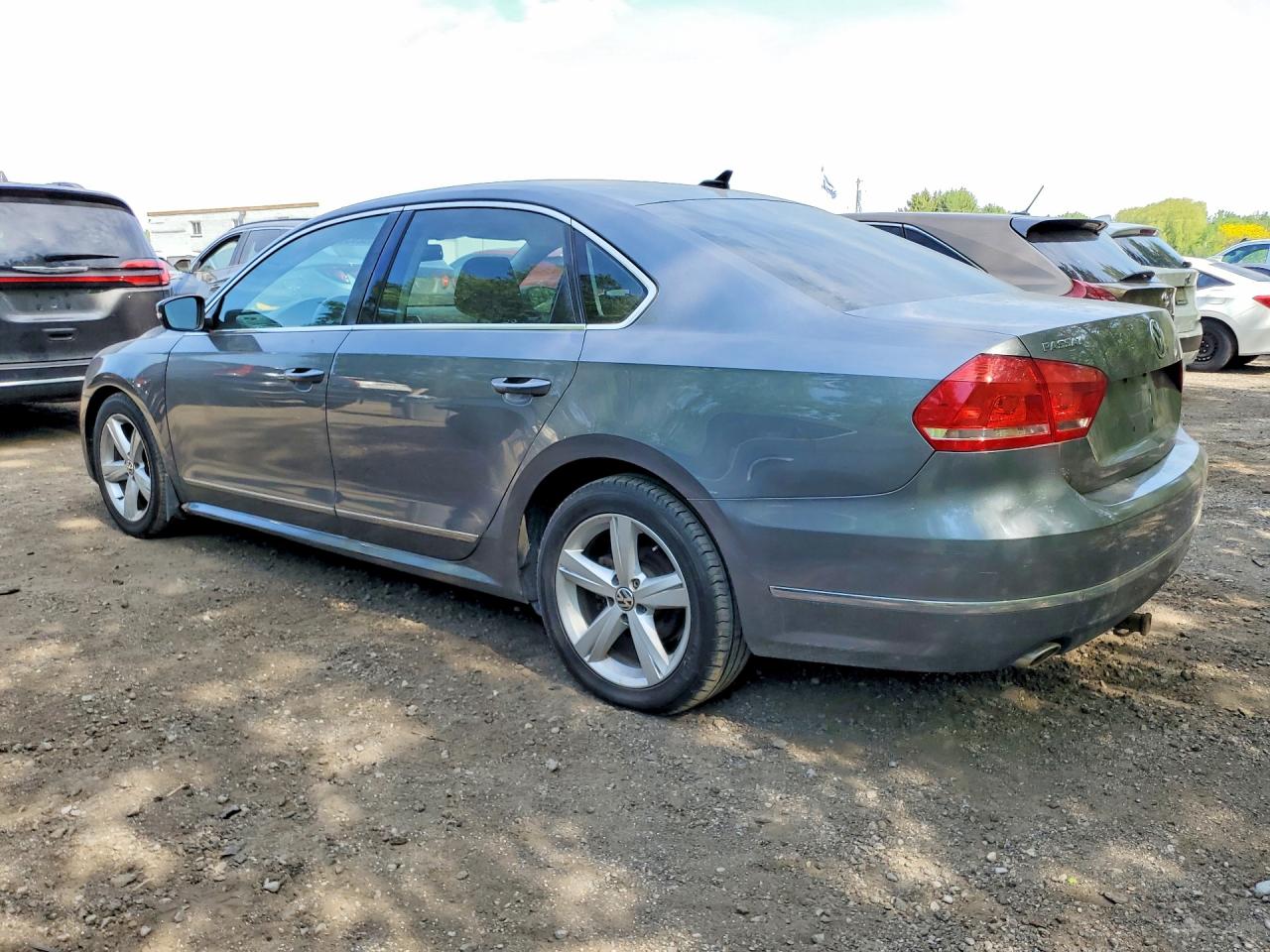 2014 Volkswagen Passat Se Gray vin: 1VWBN7A33EC016286