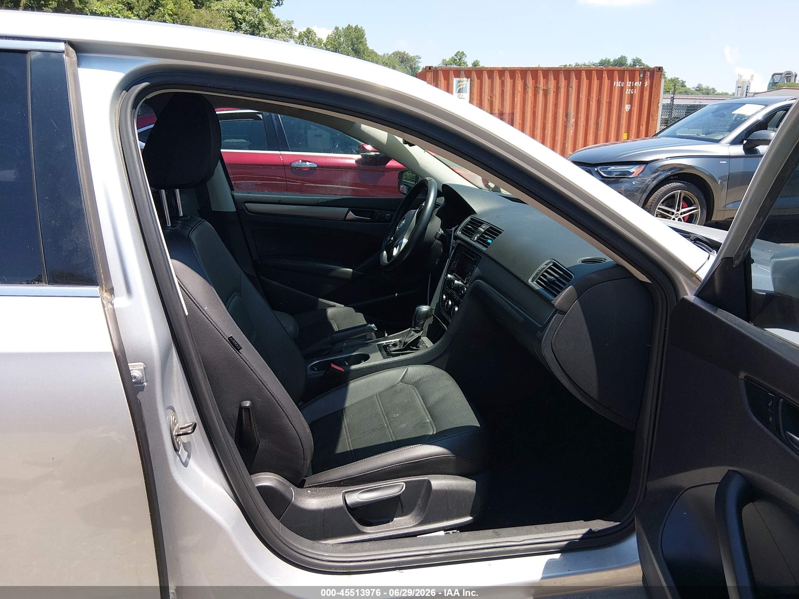 2014 Volkswagen Passat 2.0l Tdi Se Silver vin: 1VWBN7A33EC035016
