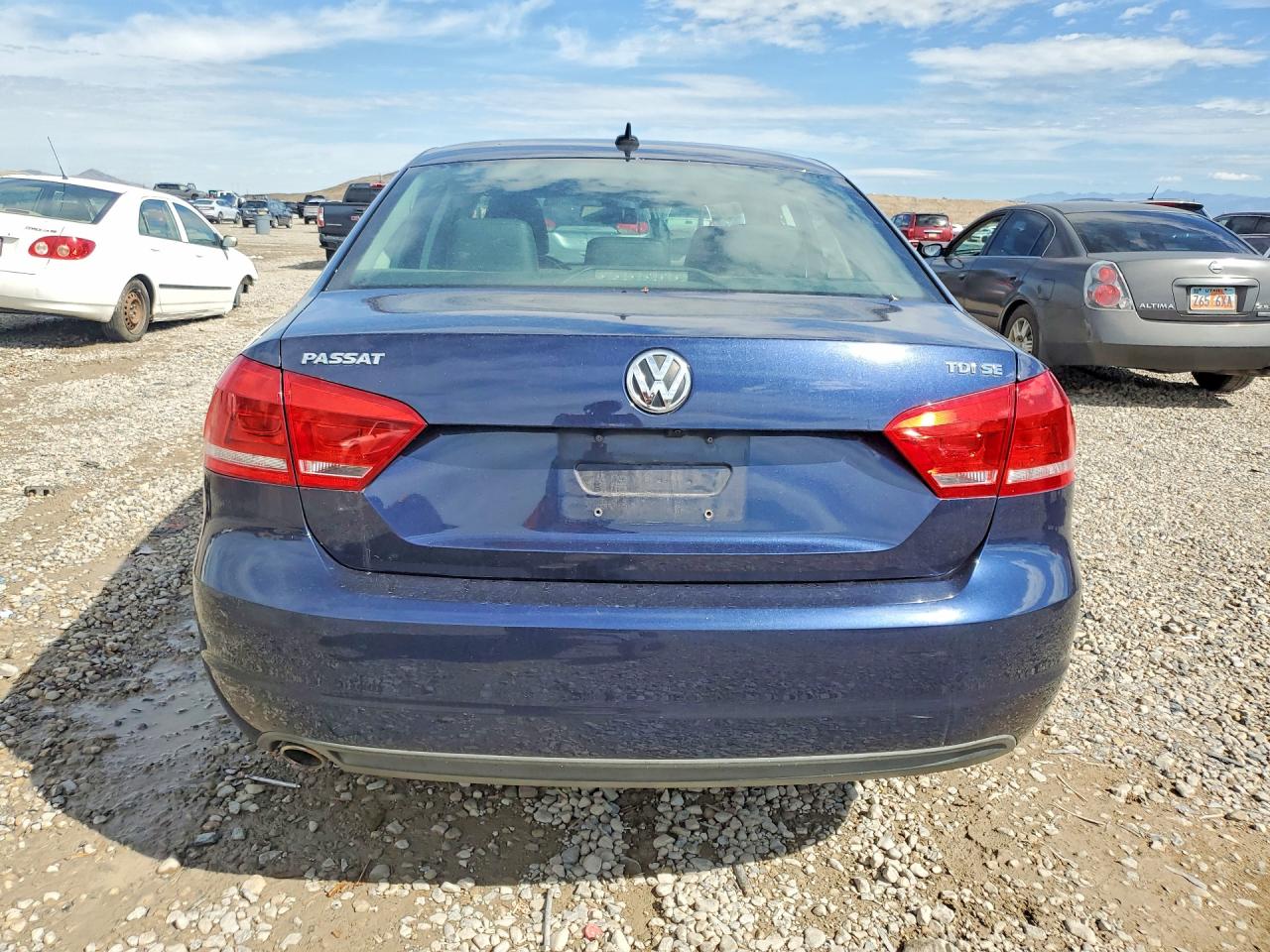 2014 Volkswagen Passat Se Blue vin: 1VWBN7A33EC057159