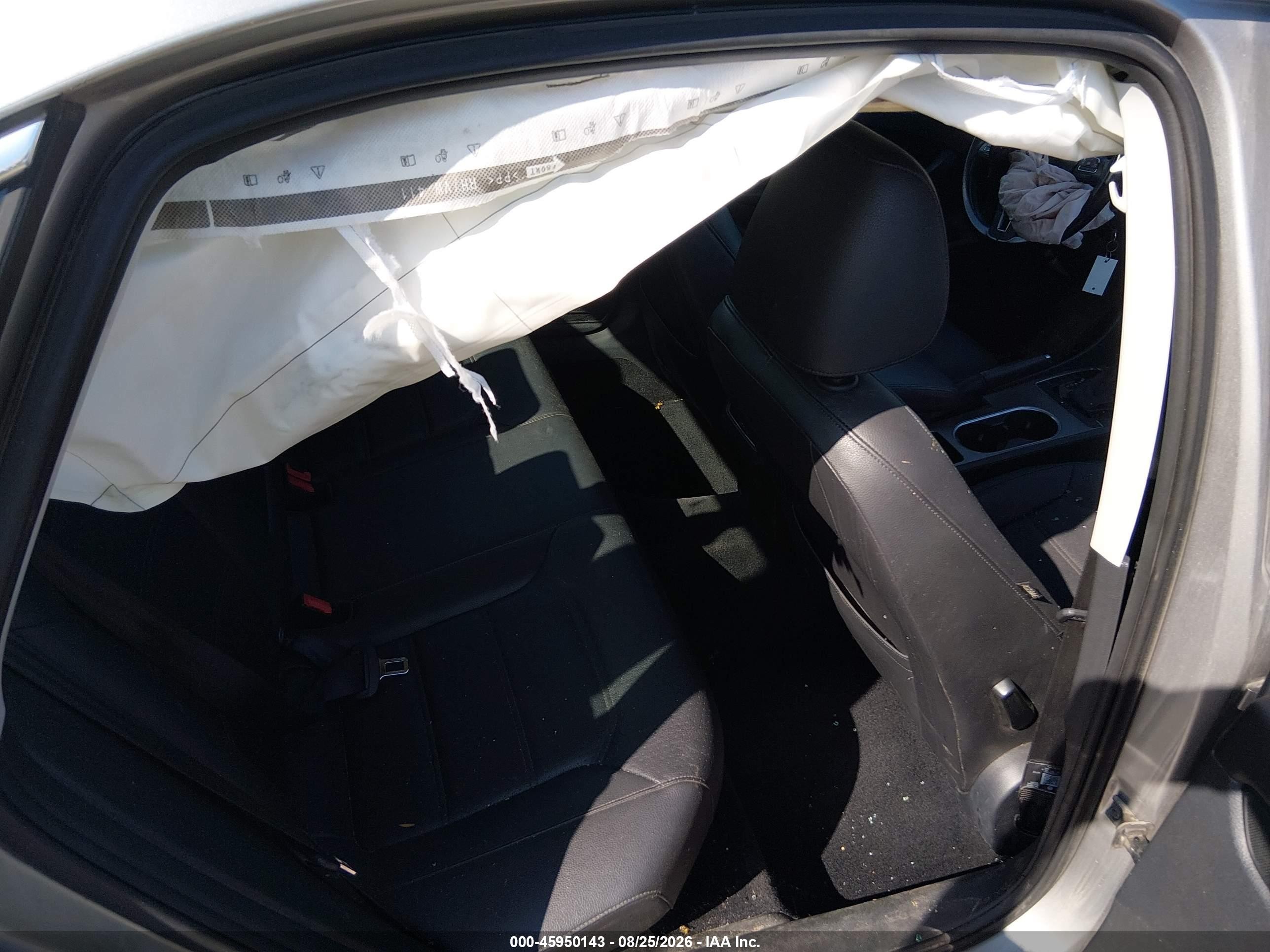 2014 Volkswagen Passat 2.0l Tdi Se Серебряный vin: 1VWBN7A33EC082157