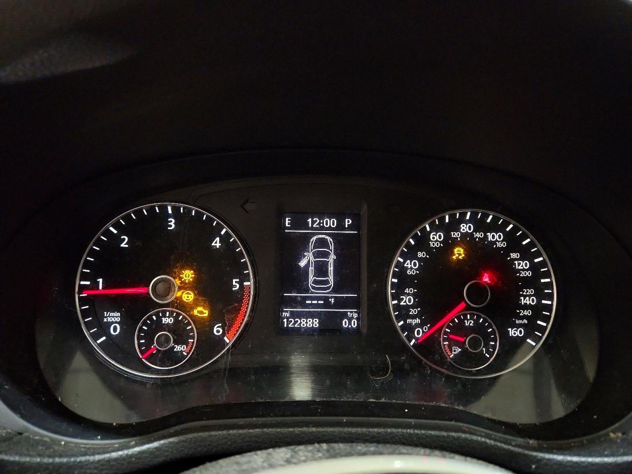 2014 Volkswagen Passat Se Серебряный vin: 1VWBN7A33EC099315