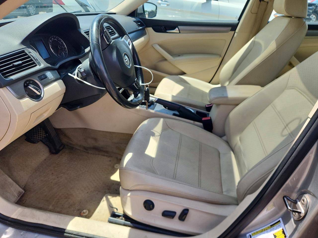 2014 Volkswagen Passat Se Silver vin: 1VWBN7A33EC102391