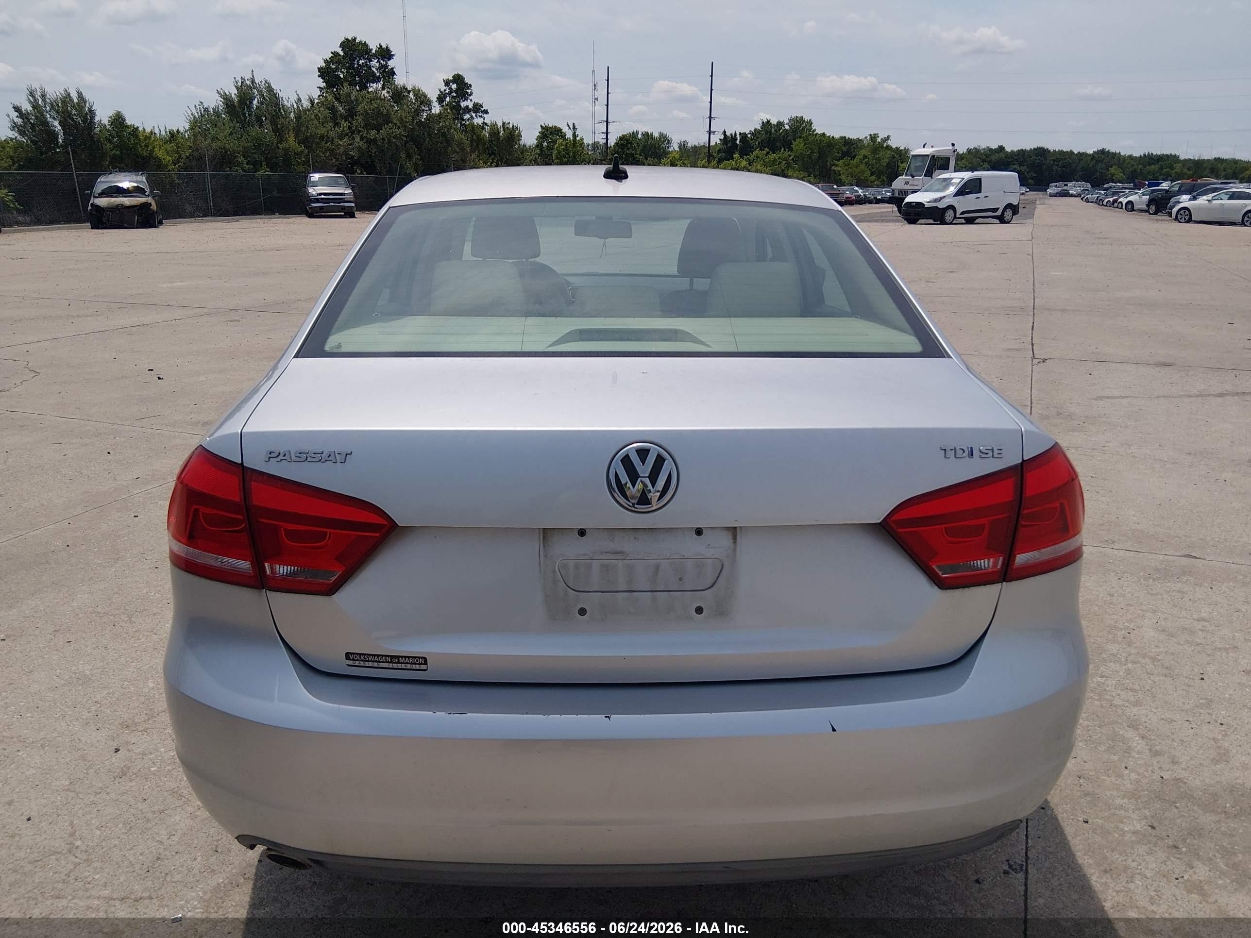 2013 Volkswagen Passat 2.0l Tdi Se Gray vin: 1VWBN7A34DC072817