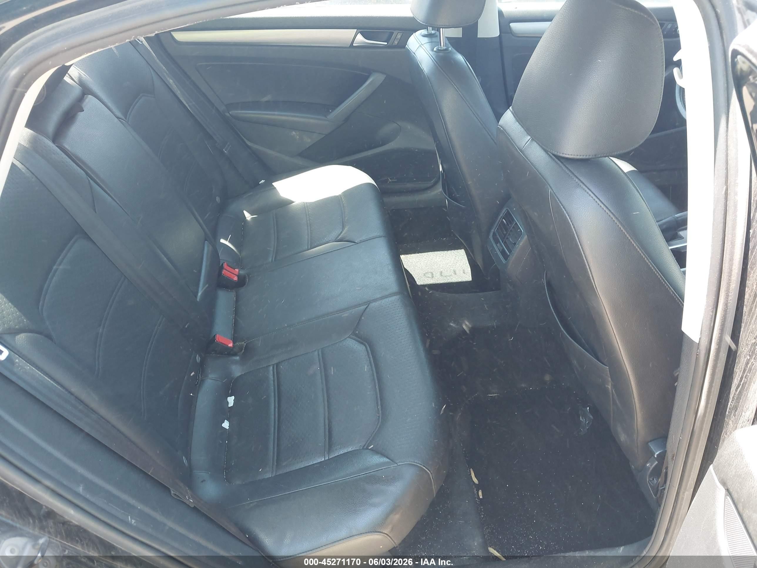 2014 Volkswagen Passat 2.0l Tdi Se Черный vin: 1VWBN7A34EC023487