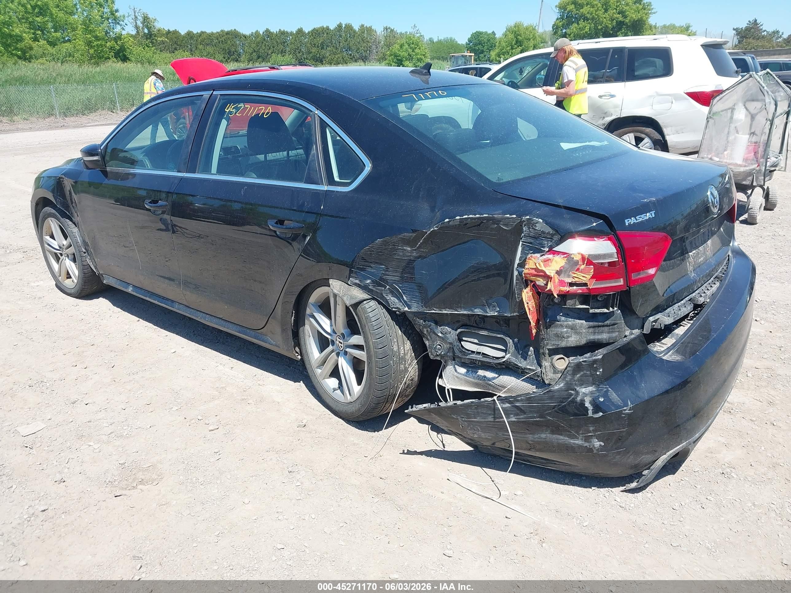 2014 Volkswagen Passat 2.0l Tdi Se Черный vin: 1VWBN7A34EC023487