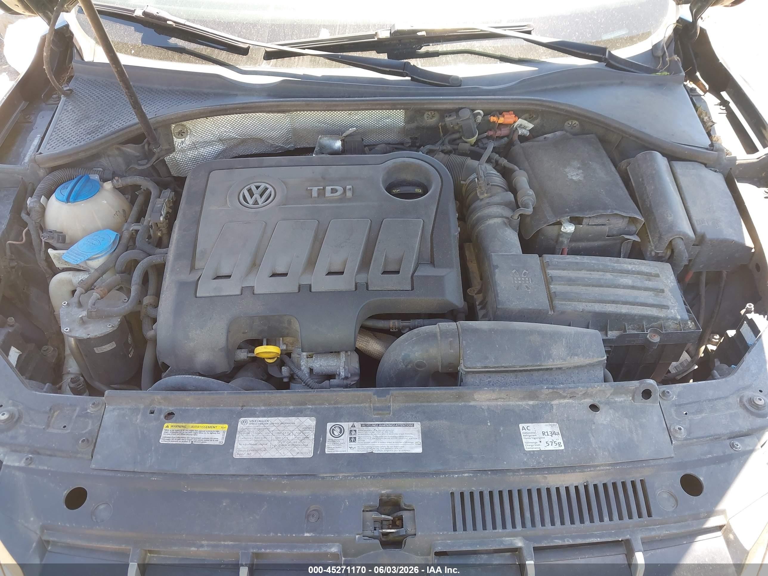 2014 Volkswagen Passat 2.0l Tdi Se Черный vin: 1VWBN7A34EC023487
