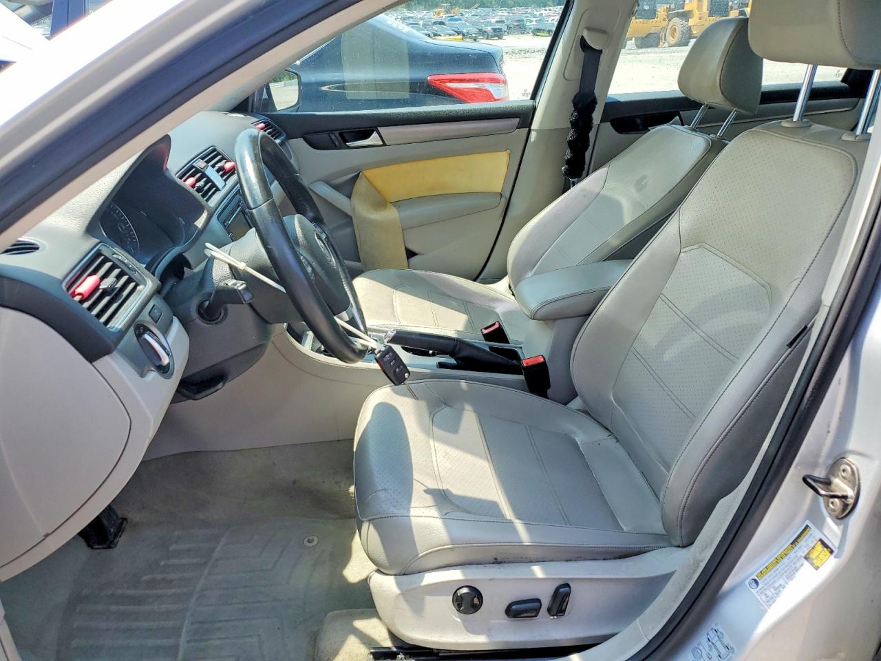 2014 Volkswagen Passat Se Silver vin: 1VWBN7A34EC024462