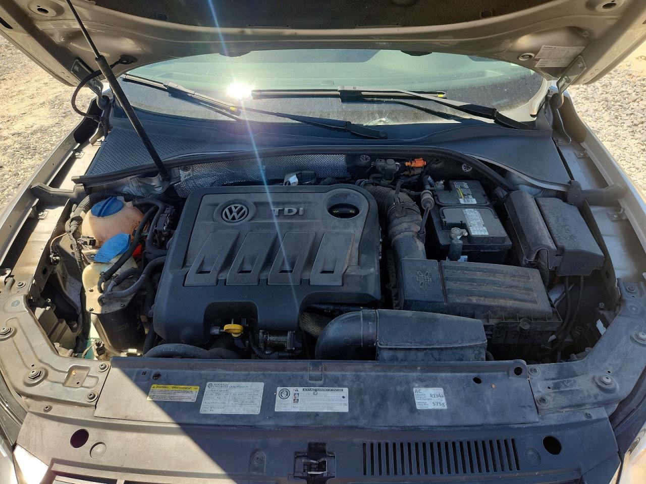 2014 Volkswagen Passat Se Серебряный vin: 1VWBN7A34EC027488