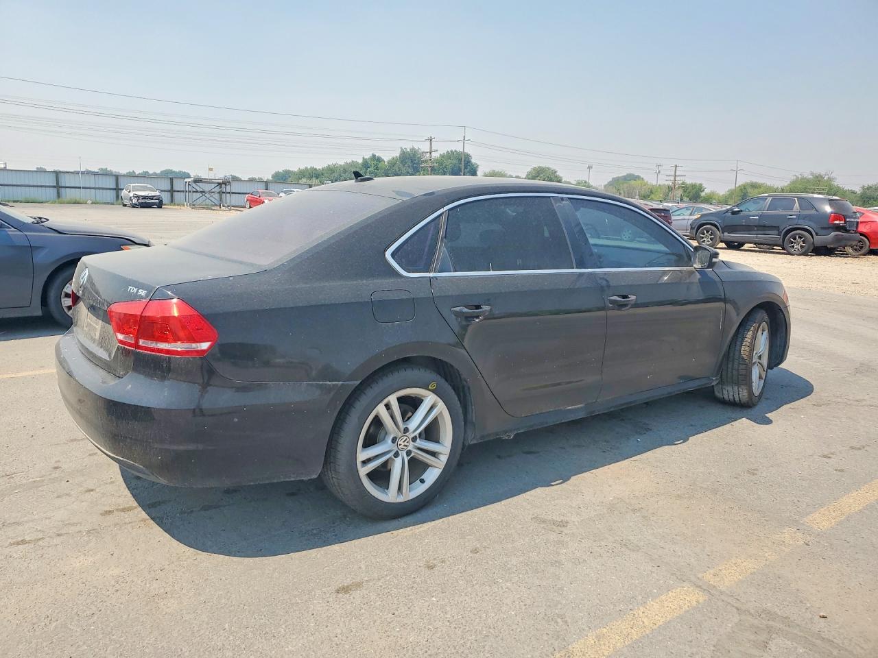 2014 Volkswagen Passat Se Black vin: 1VWBN7A34EC058725