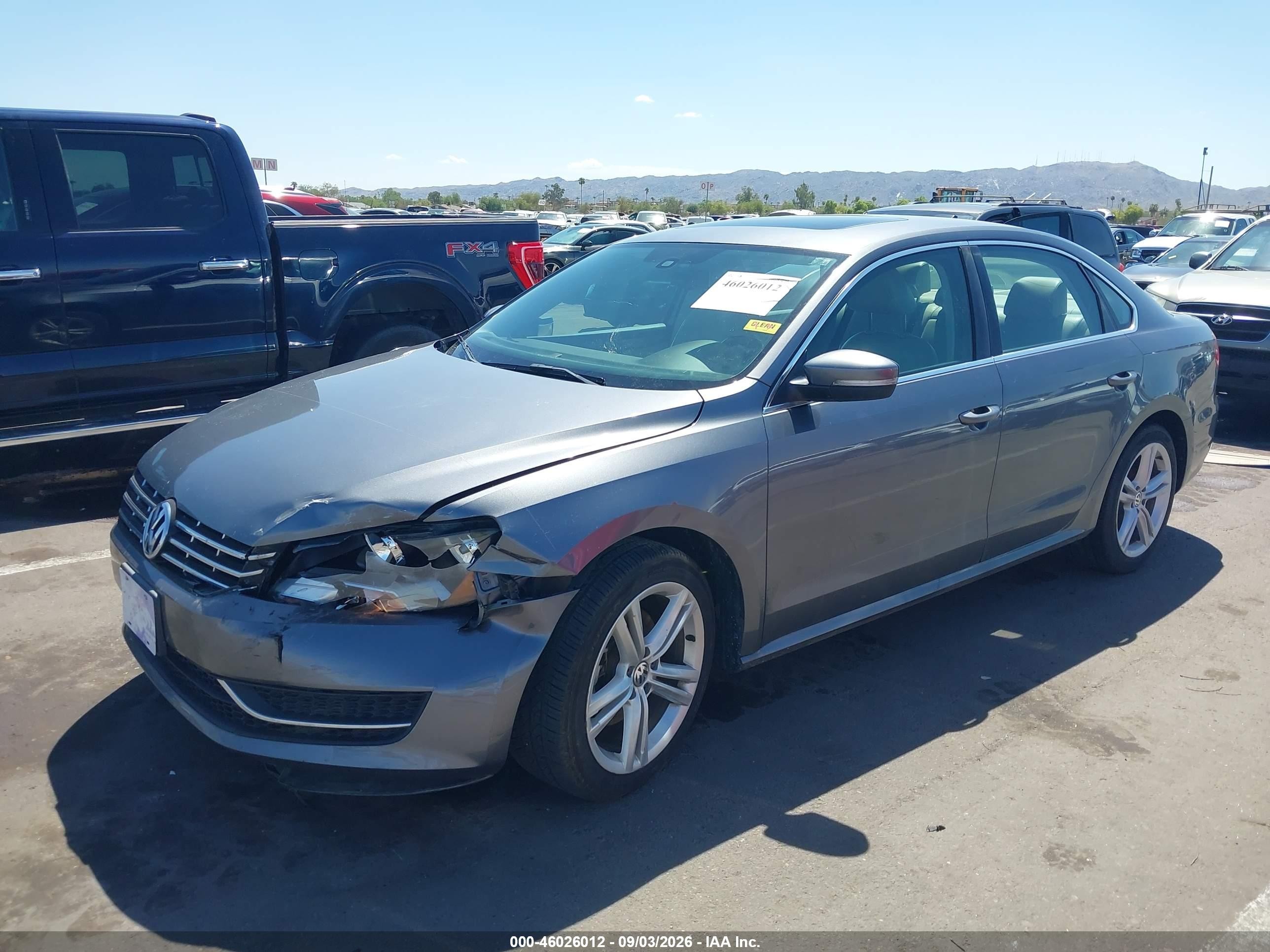 2014 Volkswagen Passat 2.0l Tdi Se Gray vin: 1VWBN7A34EC075573