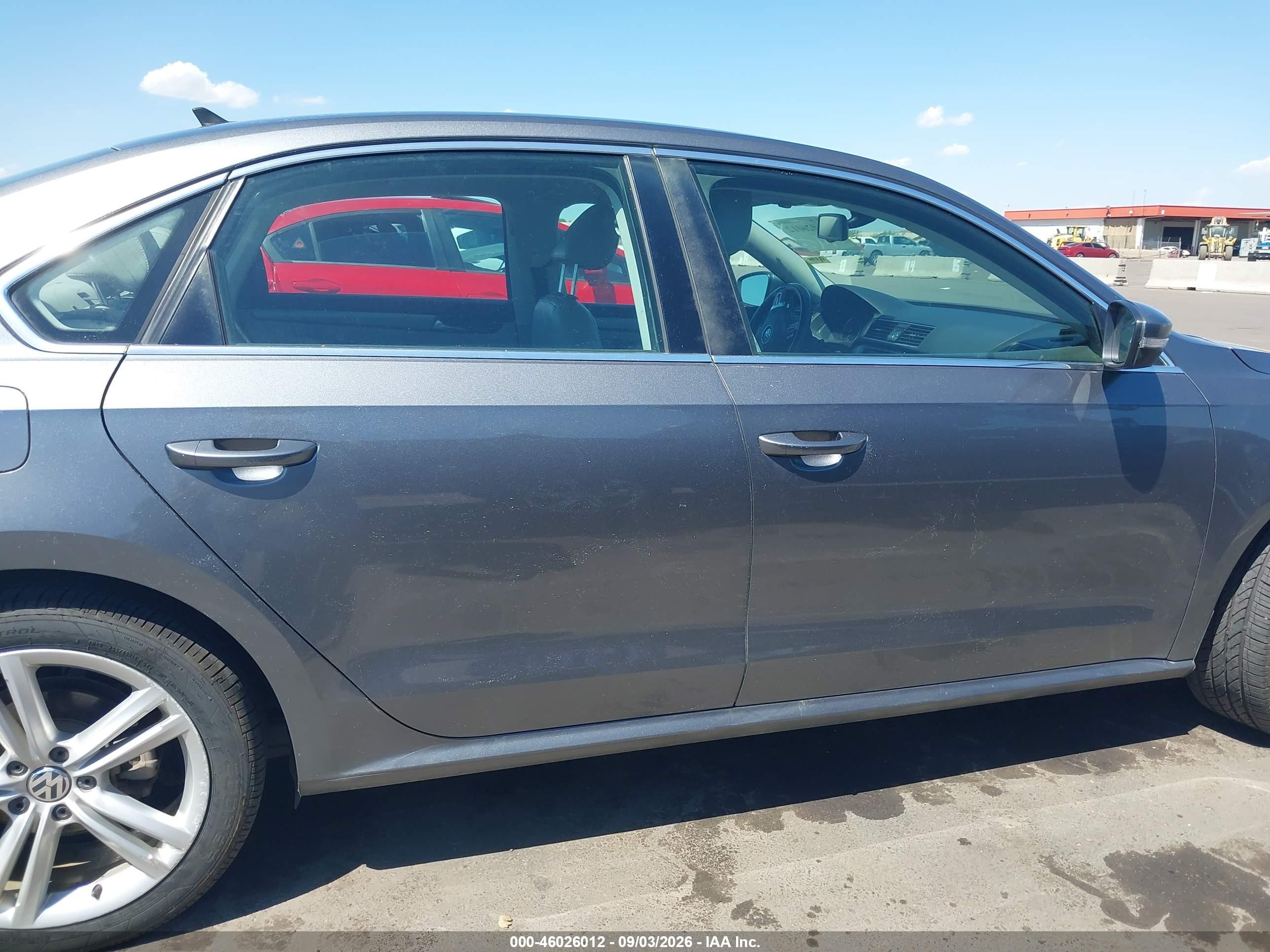 2014 Volkswagen Passat 2.0l Tdi Se Gray vin: 1VWBN7A34EC075573