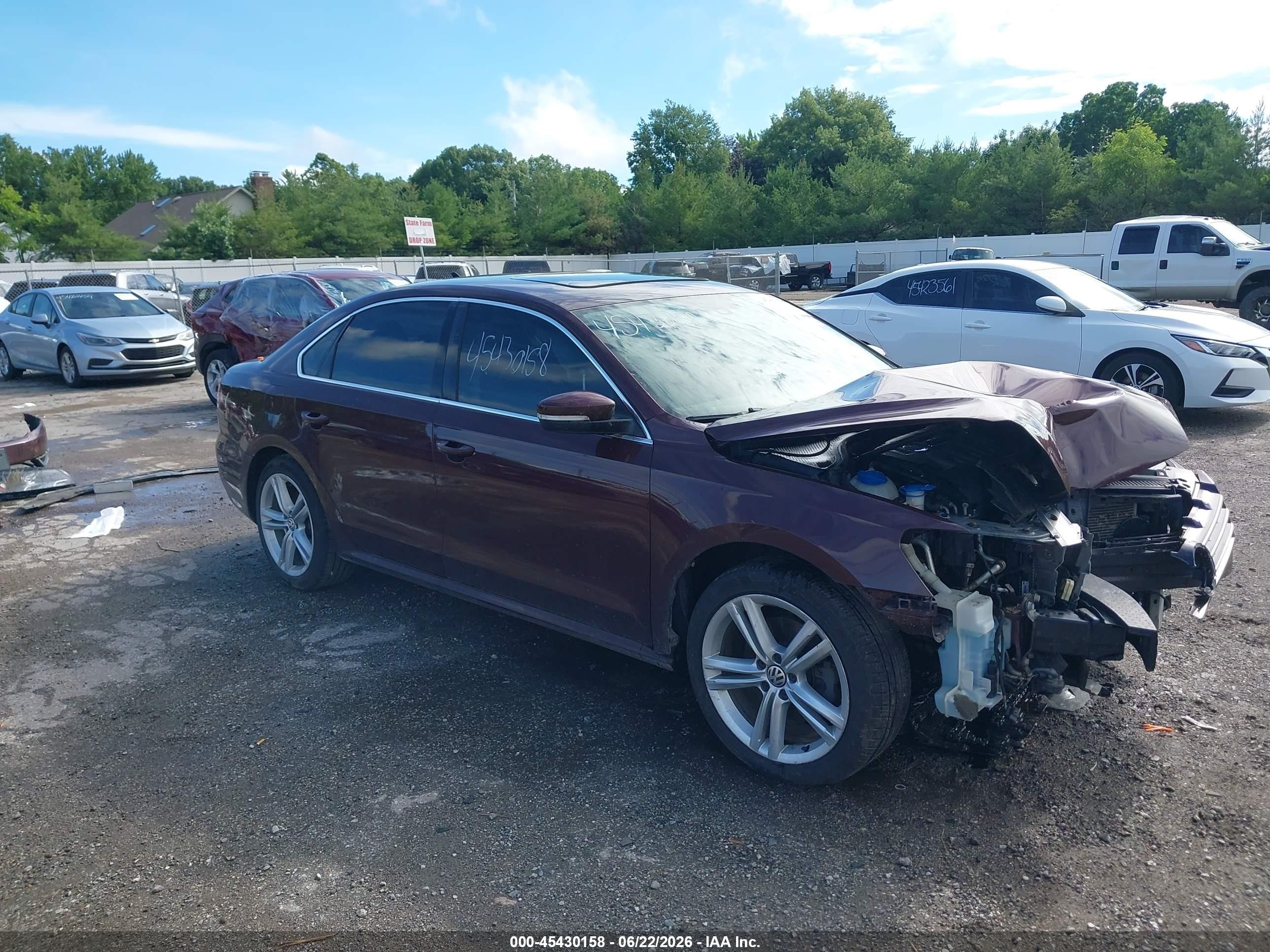 2014 Volkswagen Passat 2.0l Tdi Se Burgundy vin: 1VWBN7A34EC099632