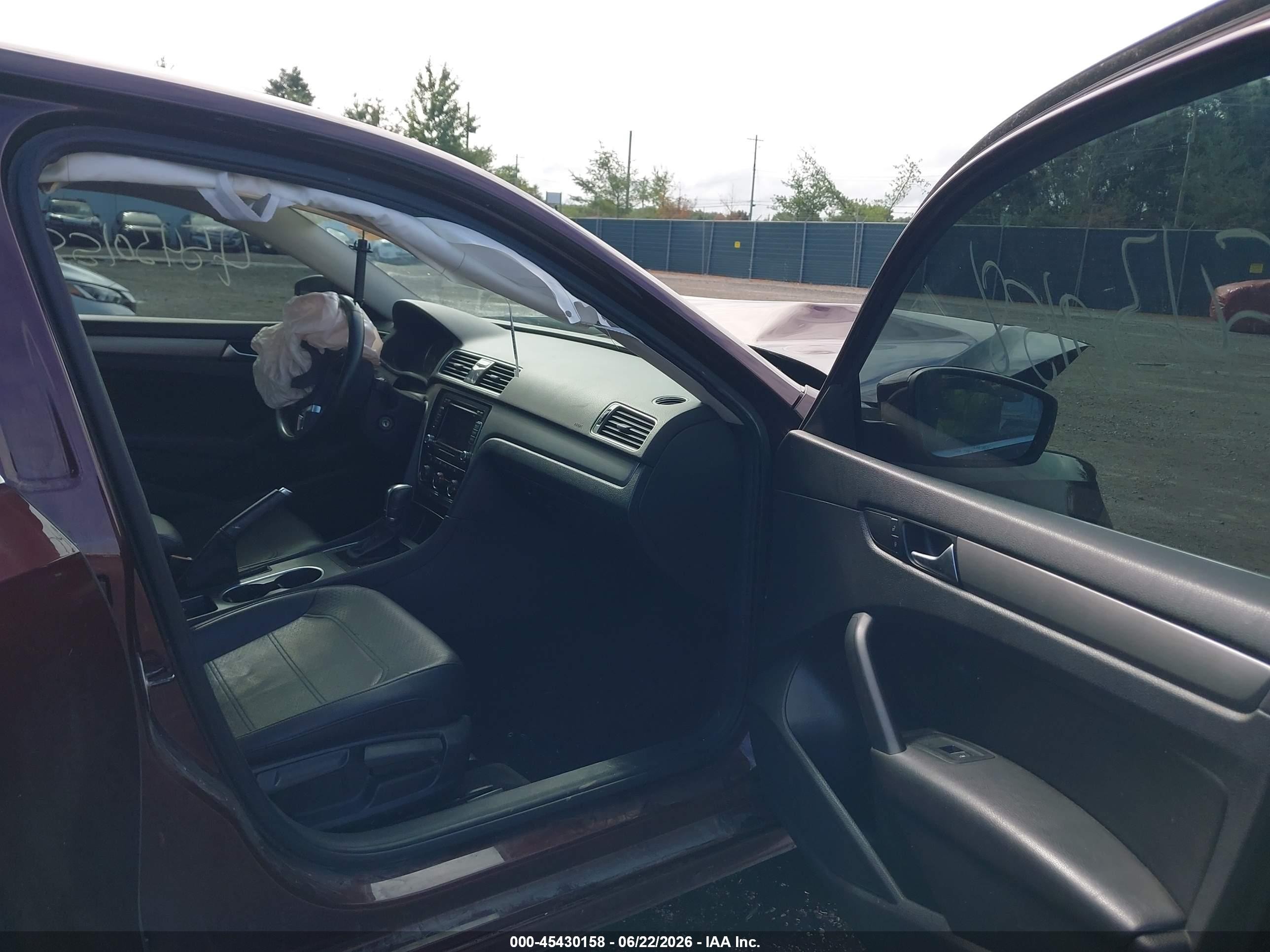 2014 Volkswagen Passat 2.0l Tdi Se Burgundy vin: 1VWBN7A34EC099632