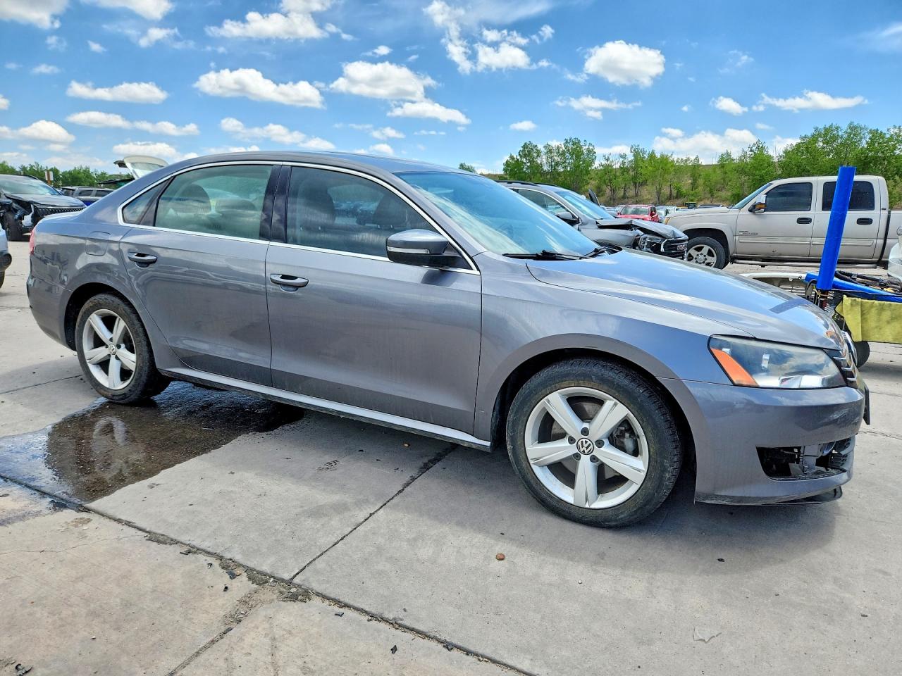 2013 Volkswagen Passat Se Gray vin: 1VWBN7A35DC002534